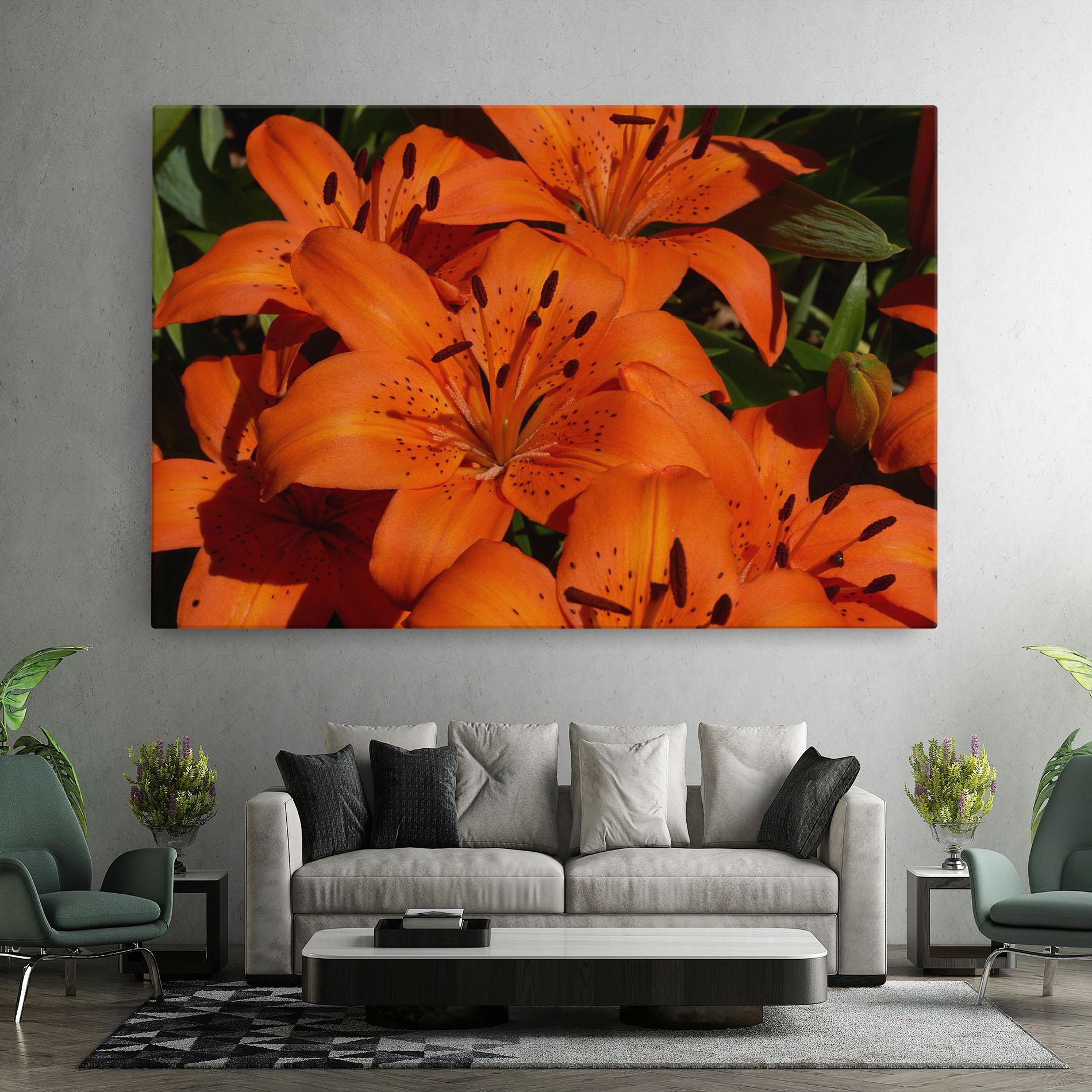 Картина на платно Orange Lily In The Sun mockup 7