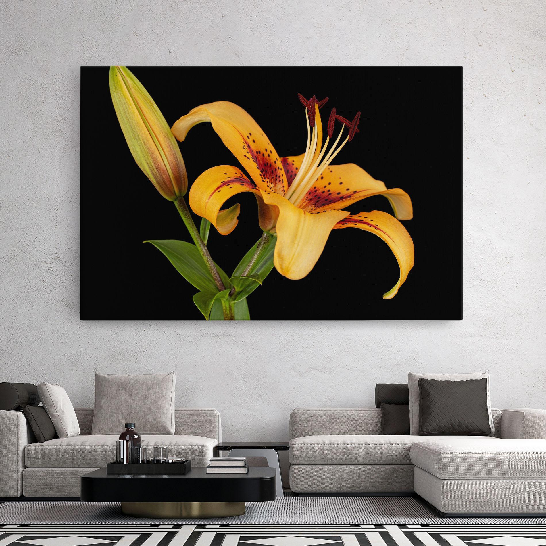 Картина на платно Beautiful Yellow Lily mockup 2