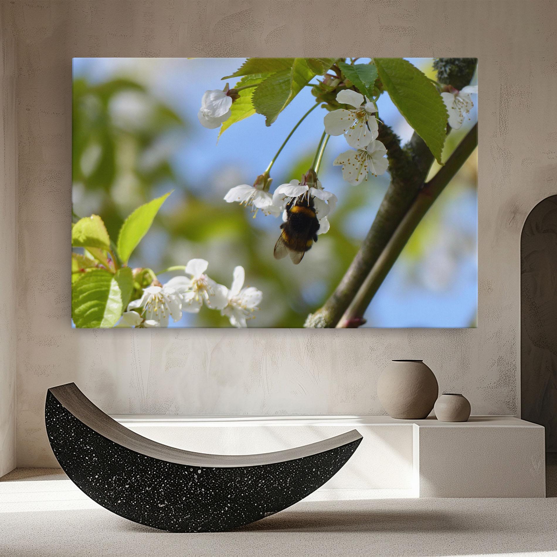 Картина на платно Bee Wild Tree mockup 8