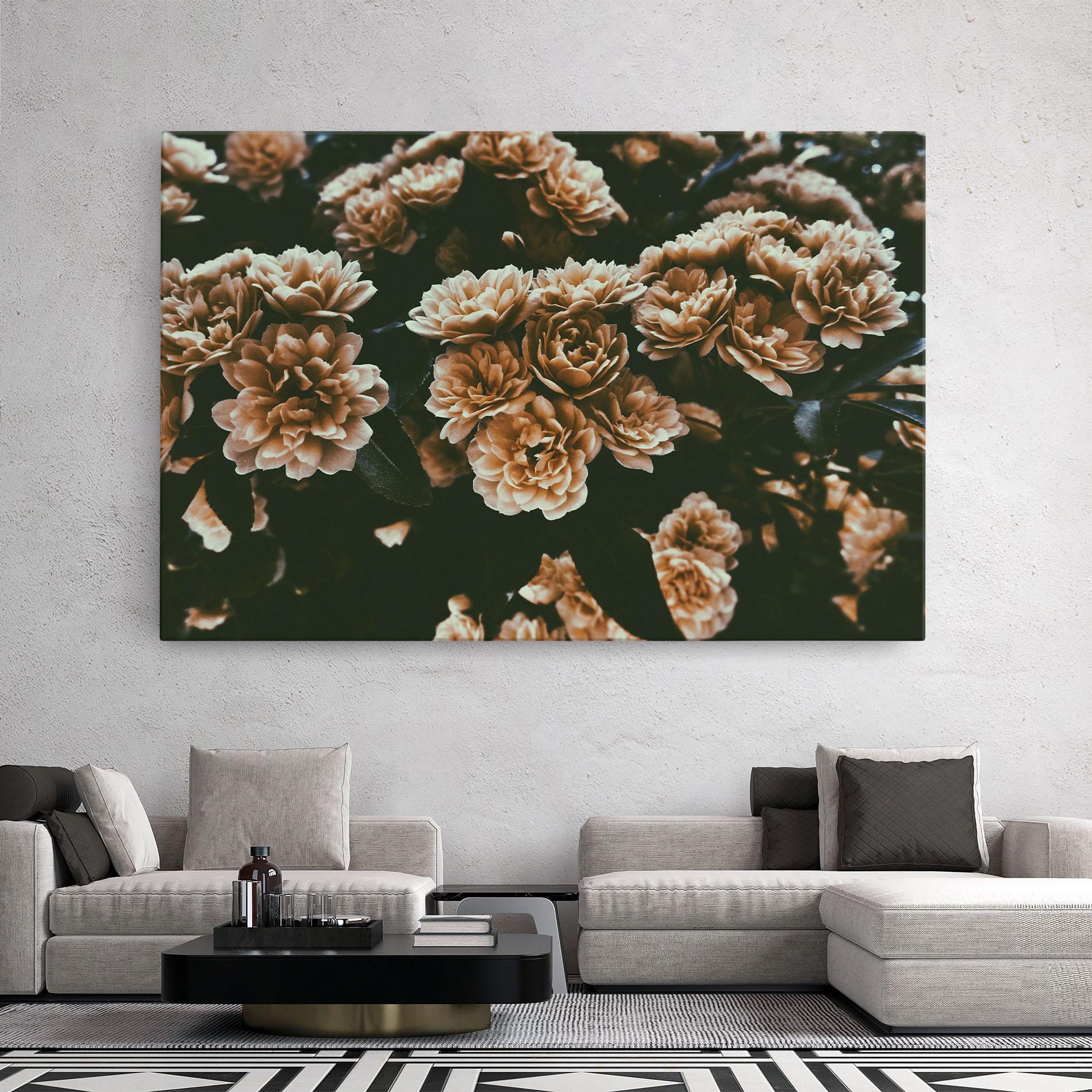 Картина на платно Wild Cream Flower mockup 2