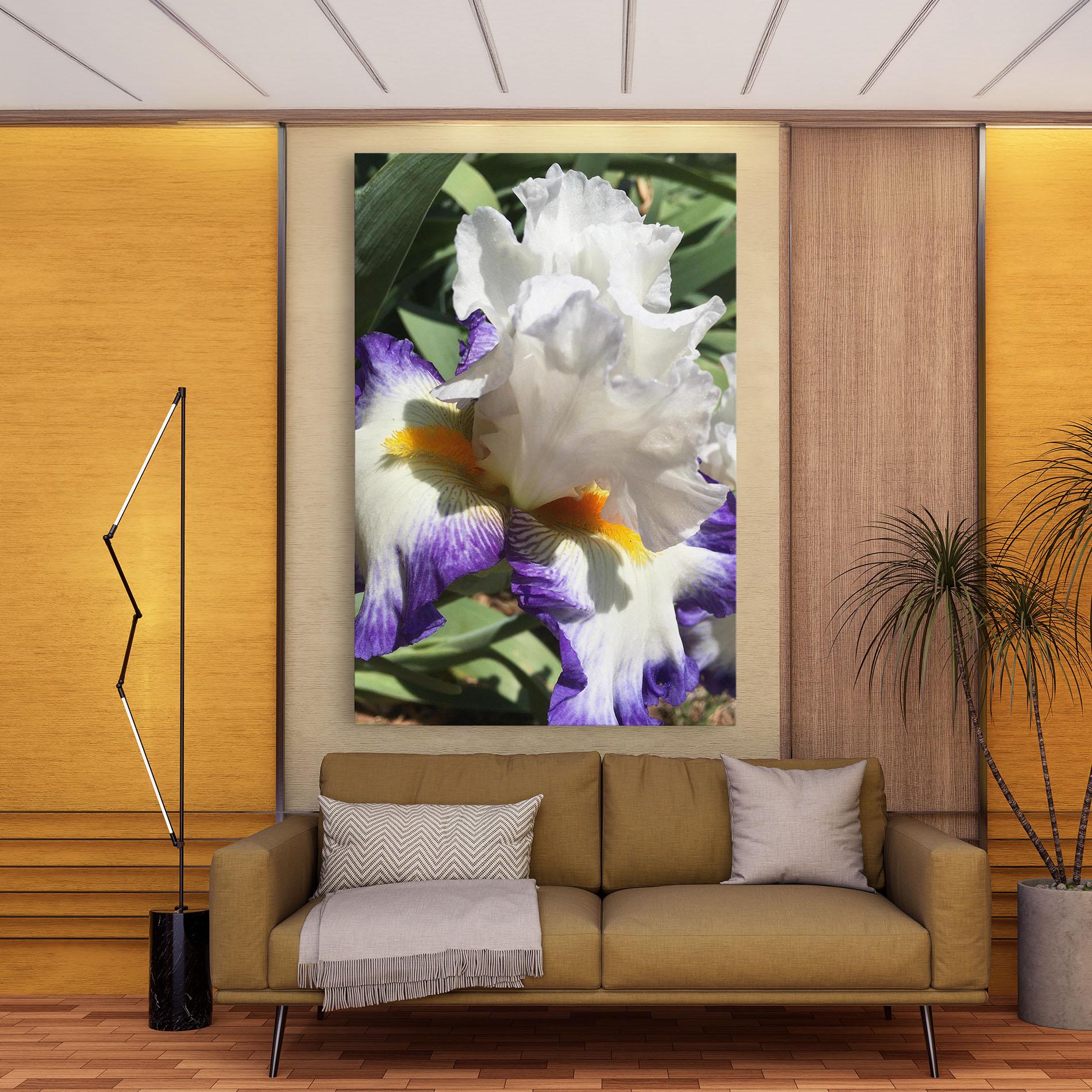 Картина на платно Garden White Purple Irirs mockup 9