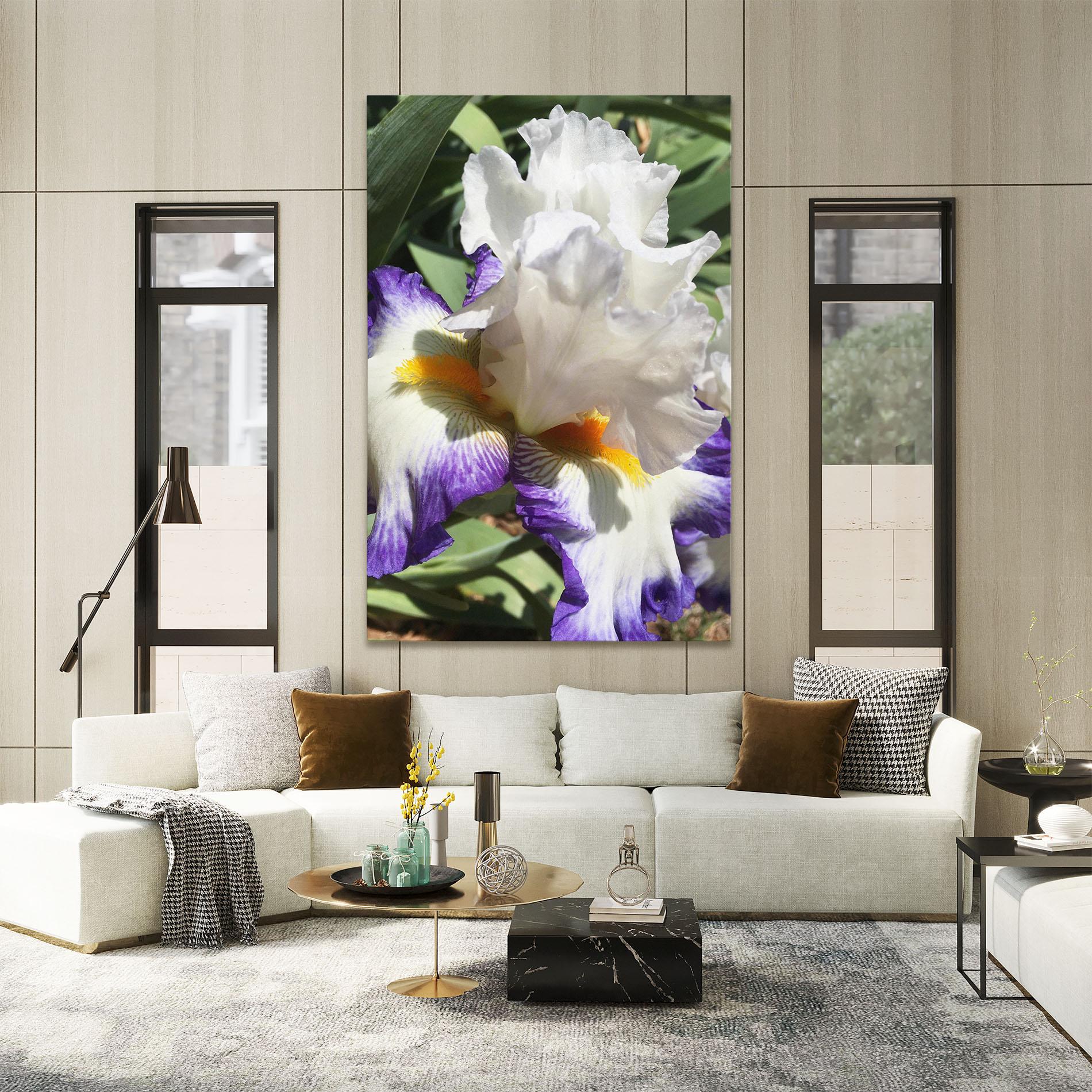 Картина на платно Garden White Purple Irirs mockup 2