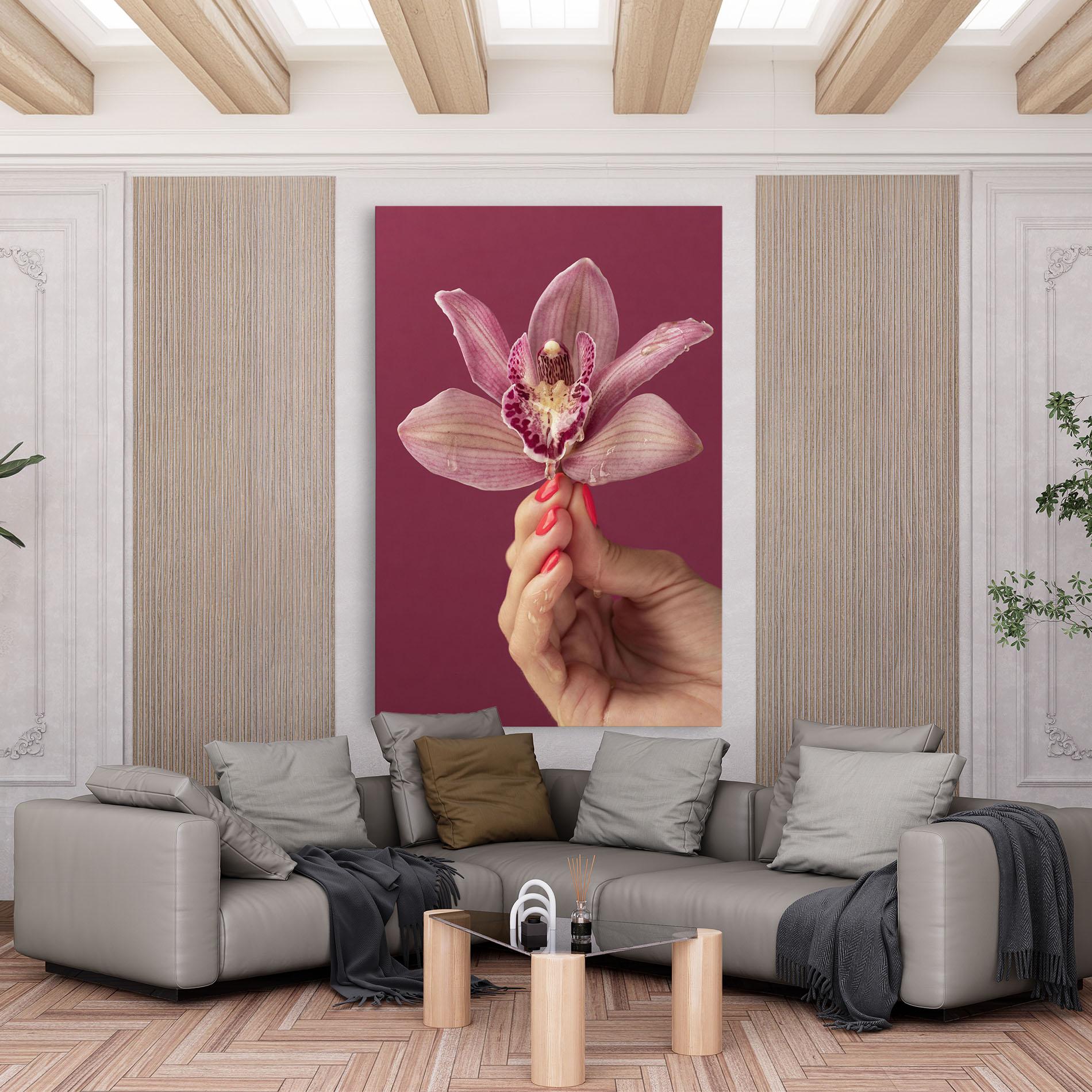 Картина на платно Orchid Holding mockup 6
