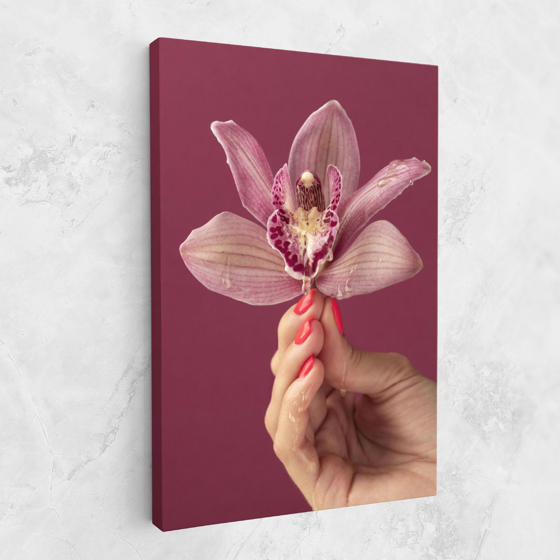 Картина на платно Orchid Holding mockup 1