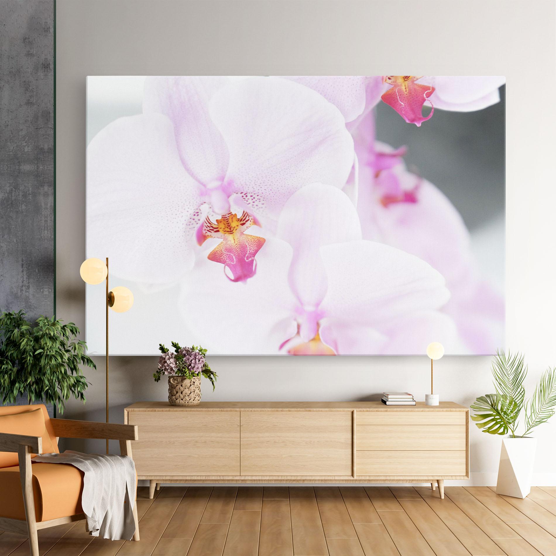 Картина на платно Light Purple Orchid mockup 9