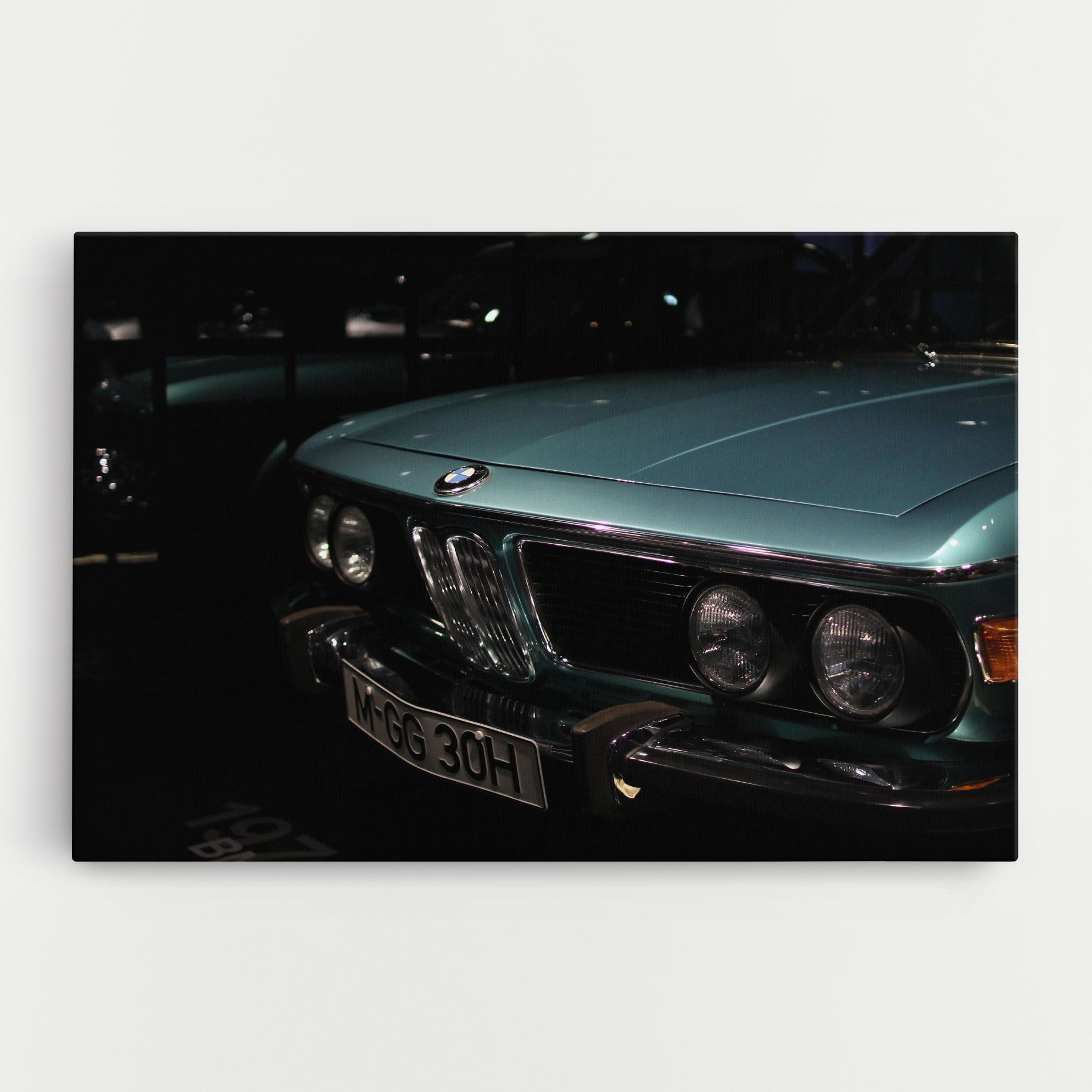 Old Bmw Headlight mockup 0