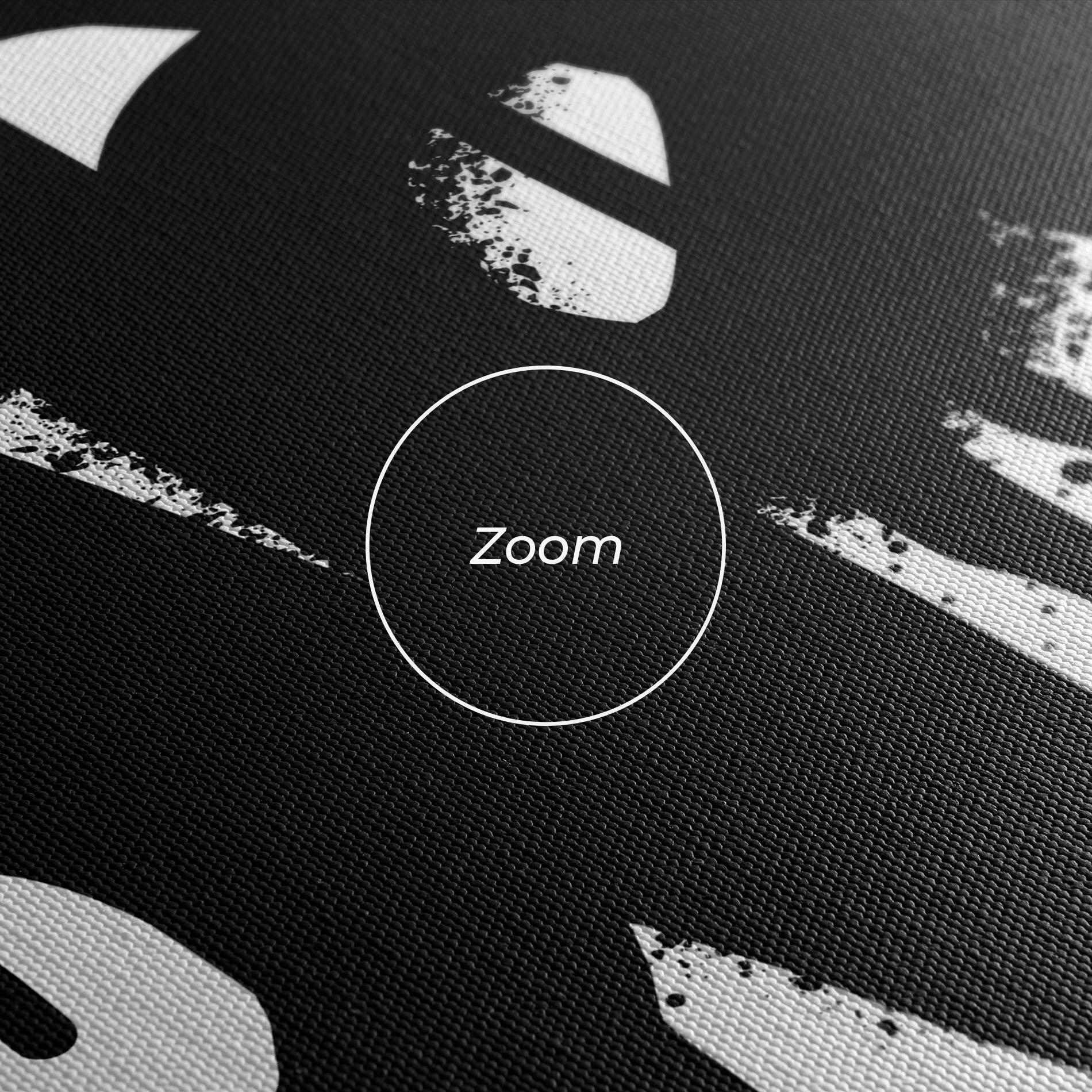 Картина на платно Graffiti Savage mockup 3