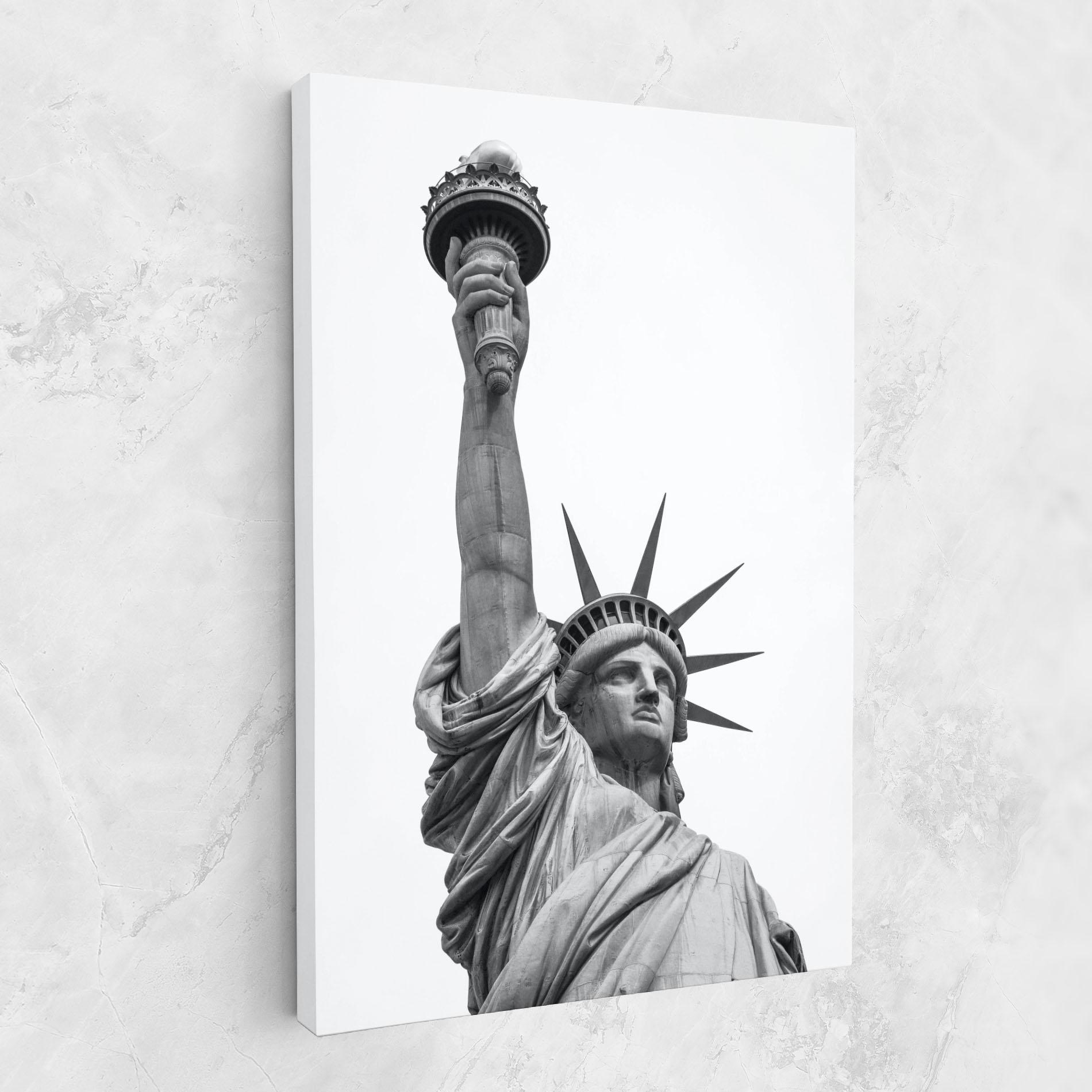 Картина на платно Liberty Statue mockup 1