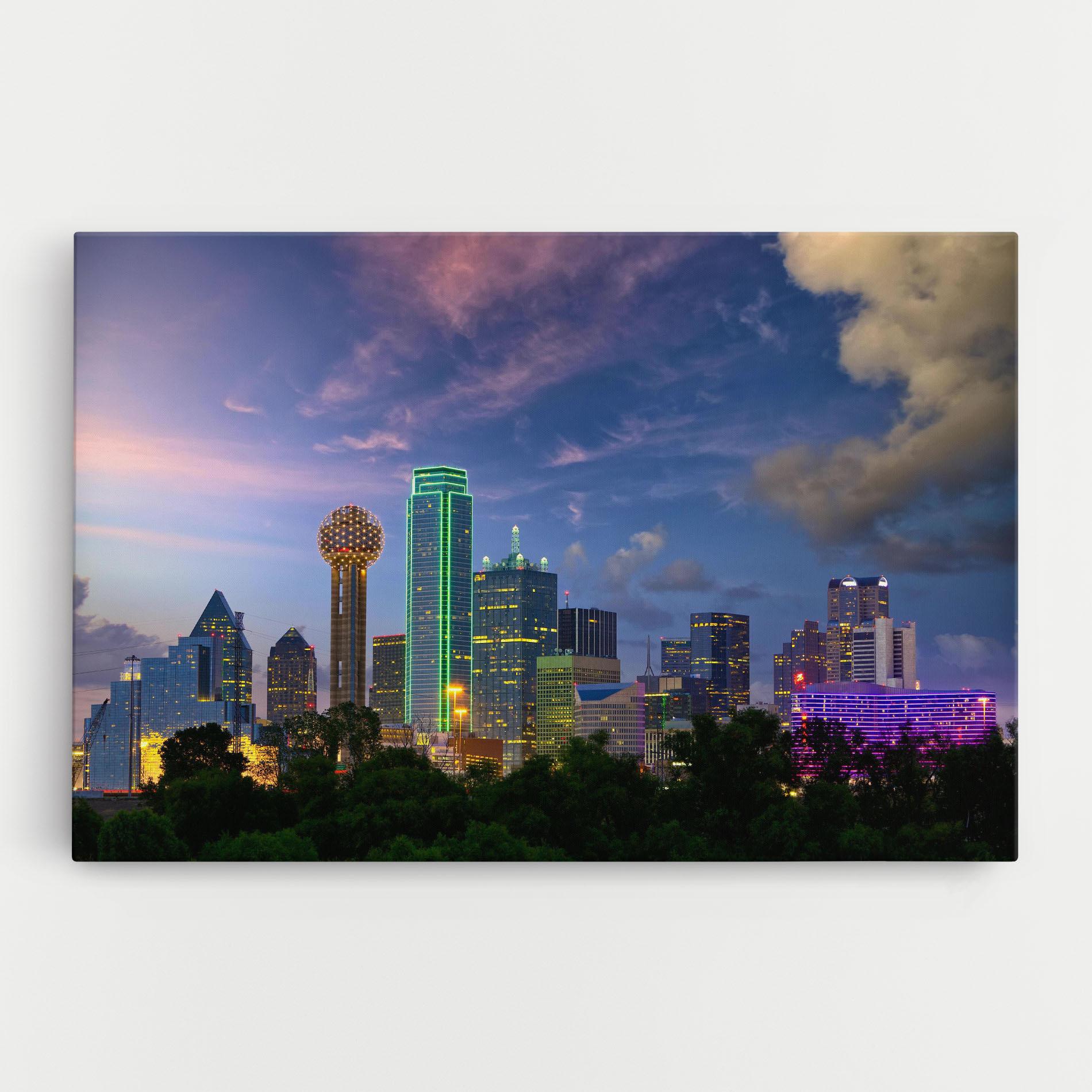 Картина на платно Dallas Dusk mockup 0