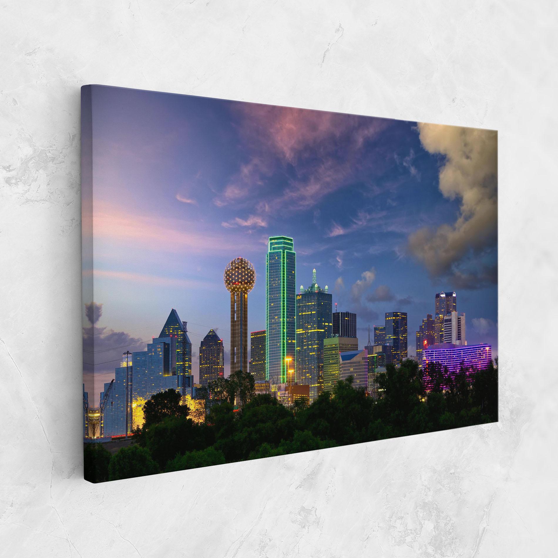 Картина на платно Dallas Dusk mockup 1