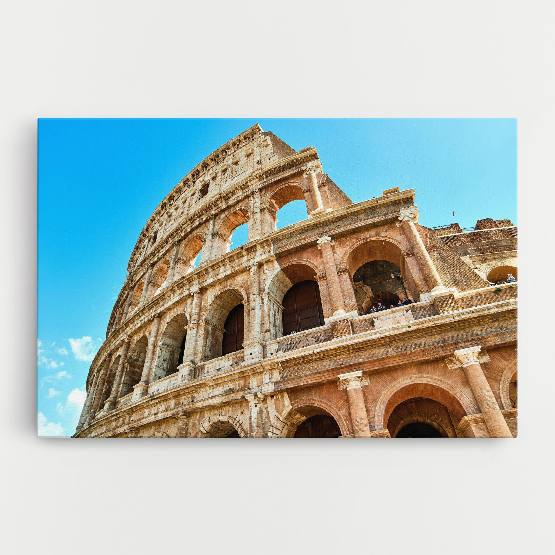 Close Colosseum mockup 0