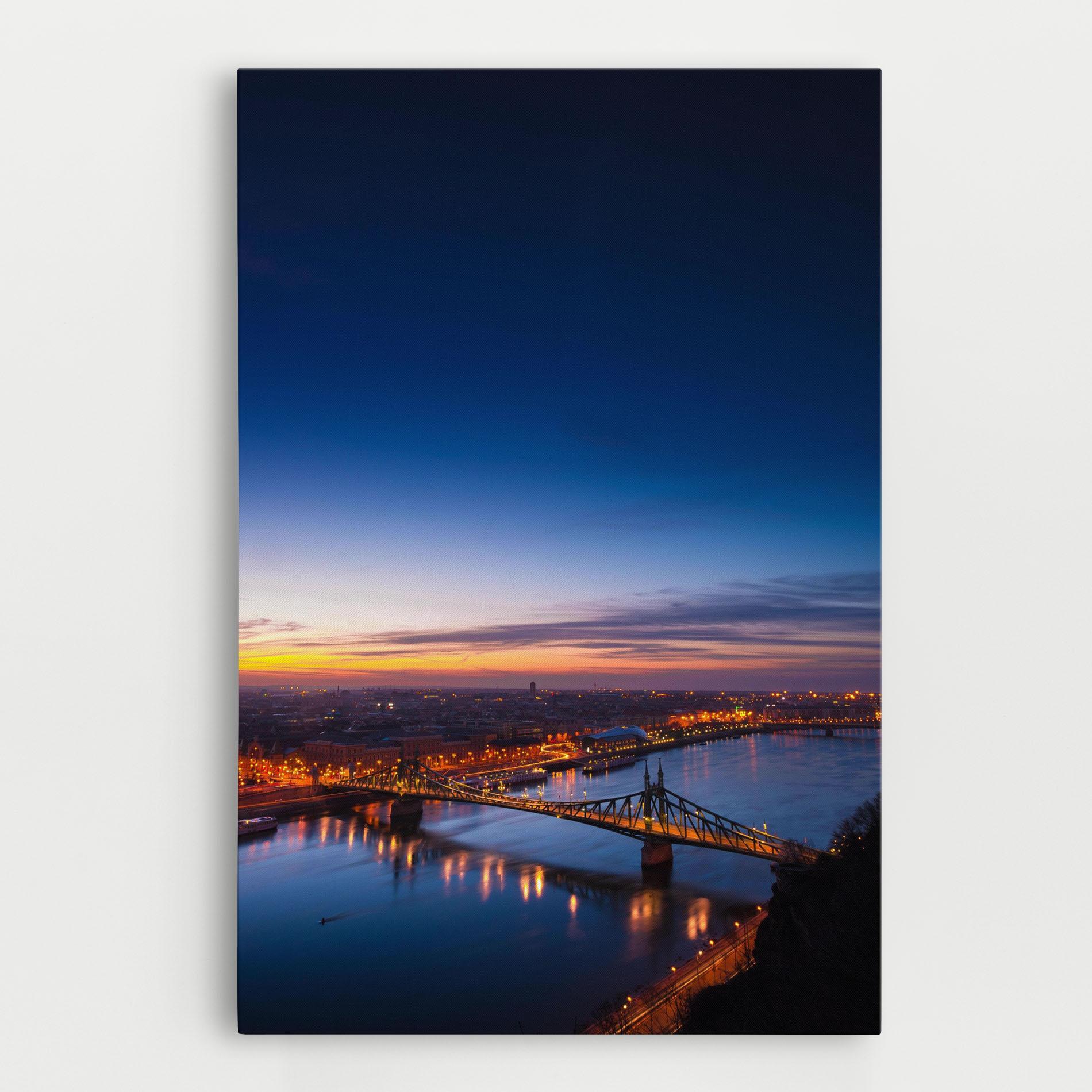 Картина на платно Budapest Sunset mockup 0