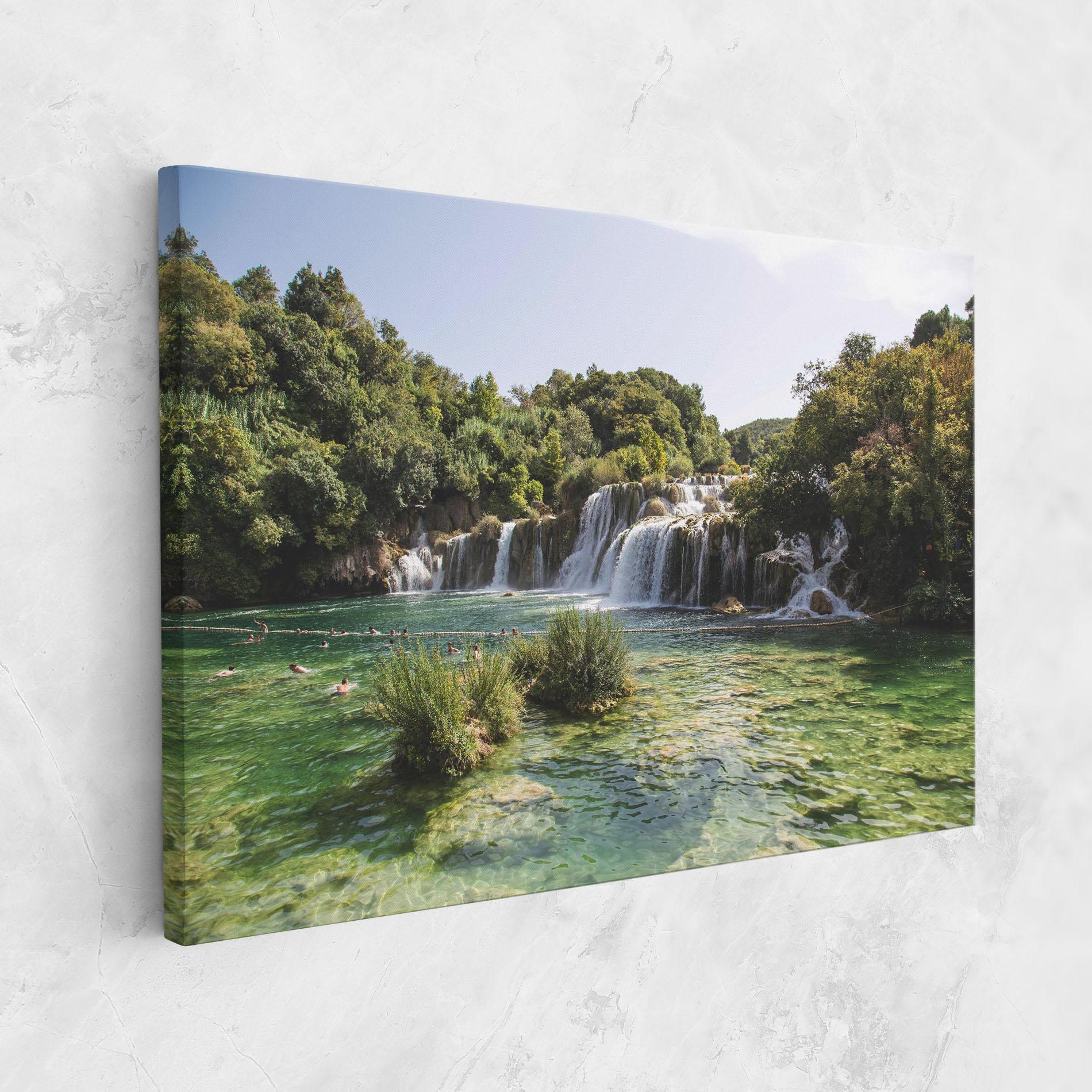 Картина на платно Green Waterfall mockup 1
