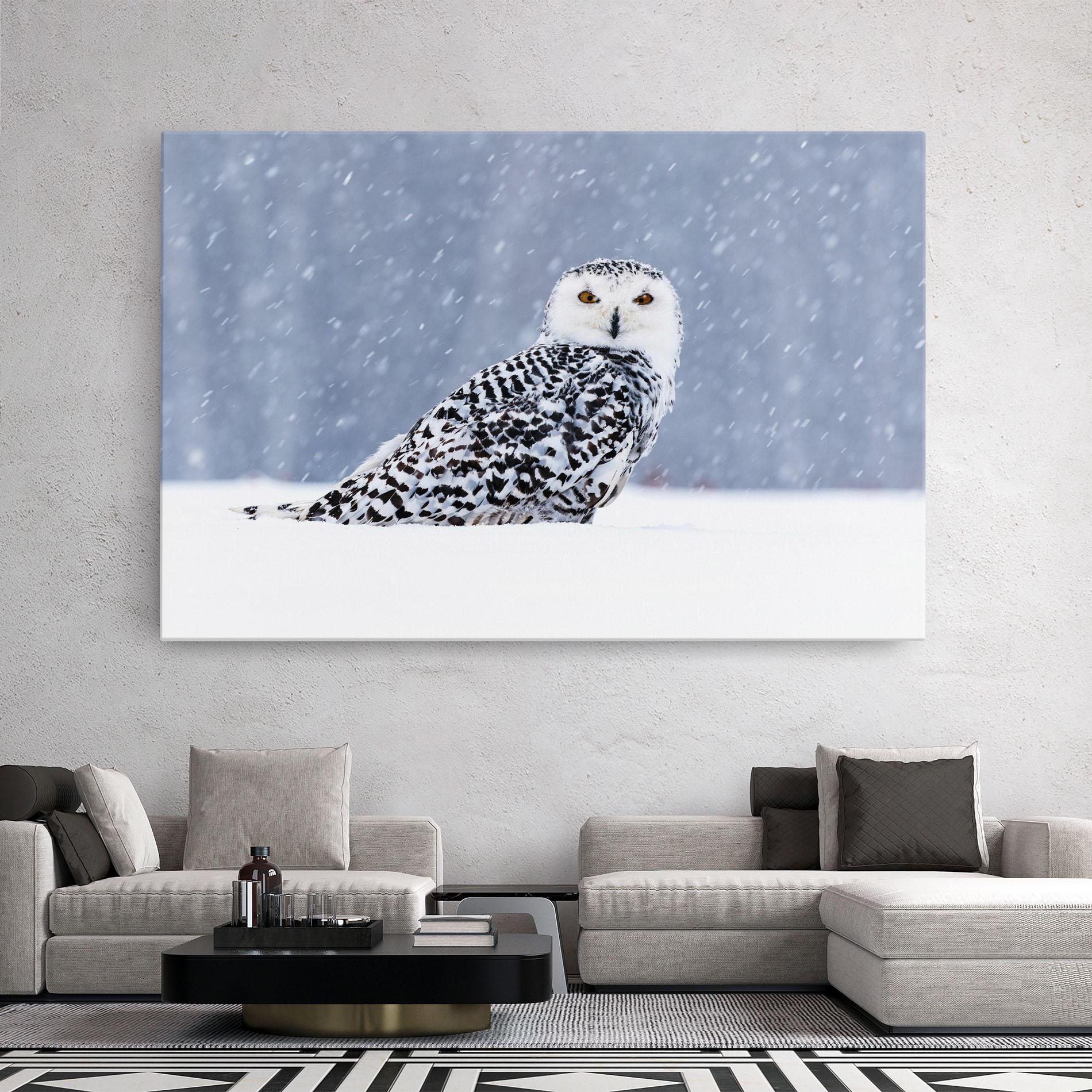 Картина на платно Snow Owl mockup 2