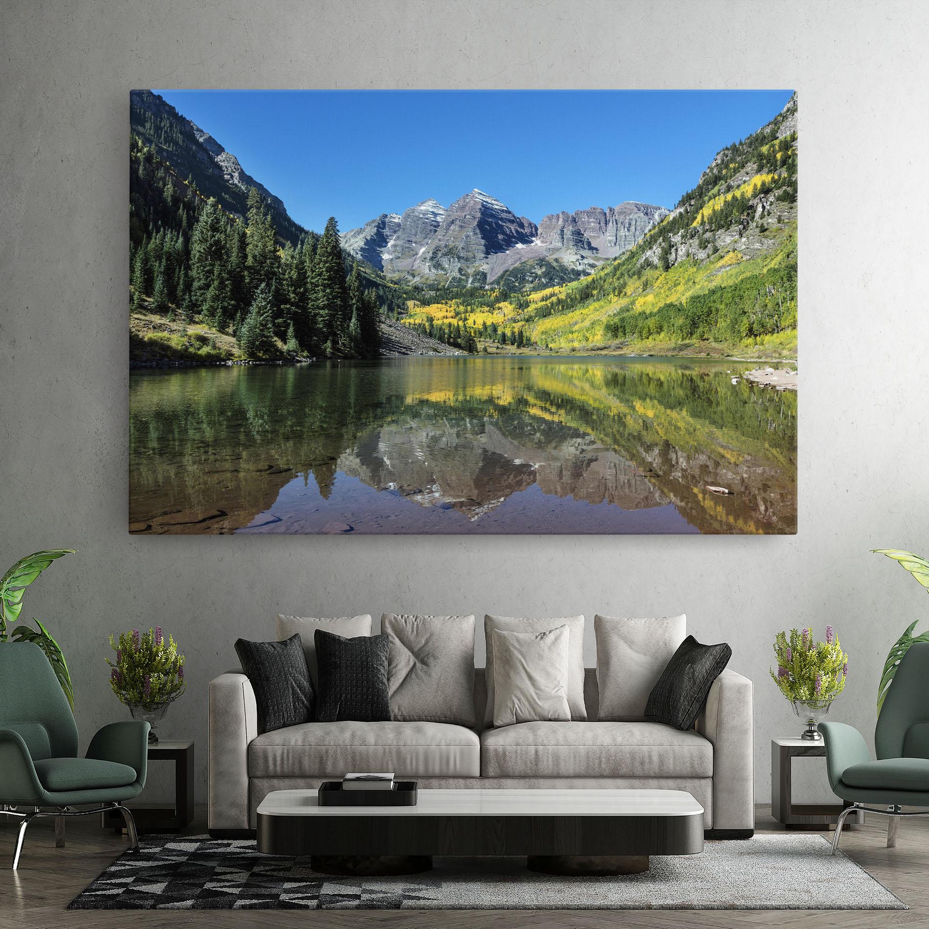 Картина на платно Lake Green Mountain mockup 7