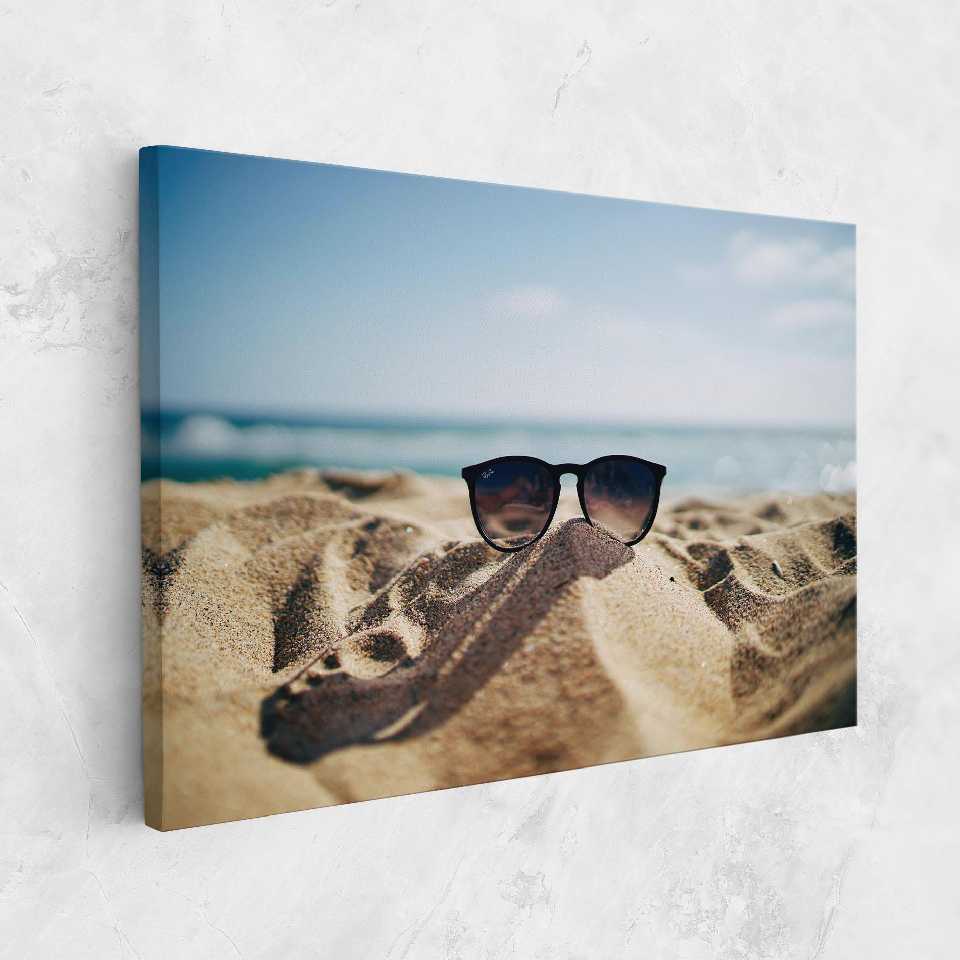Картина на платно Sand Glasses mockup 1