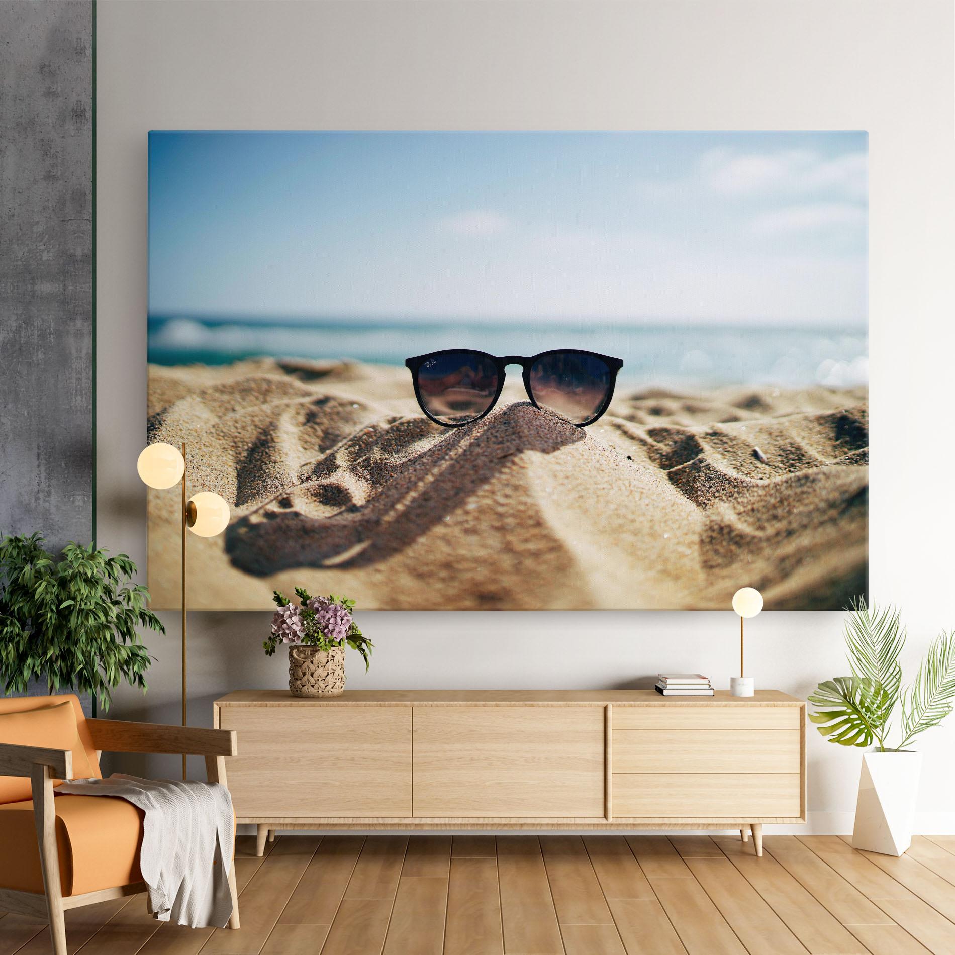 Картина на платно Sand Glasses mockup 9