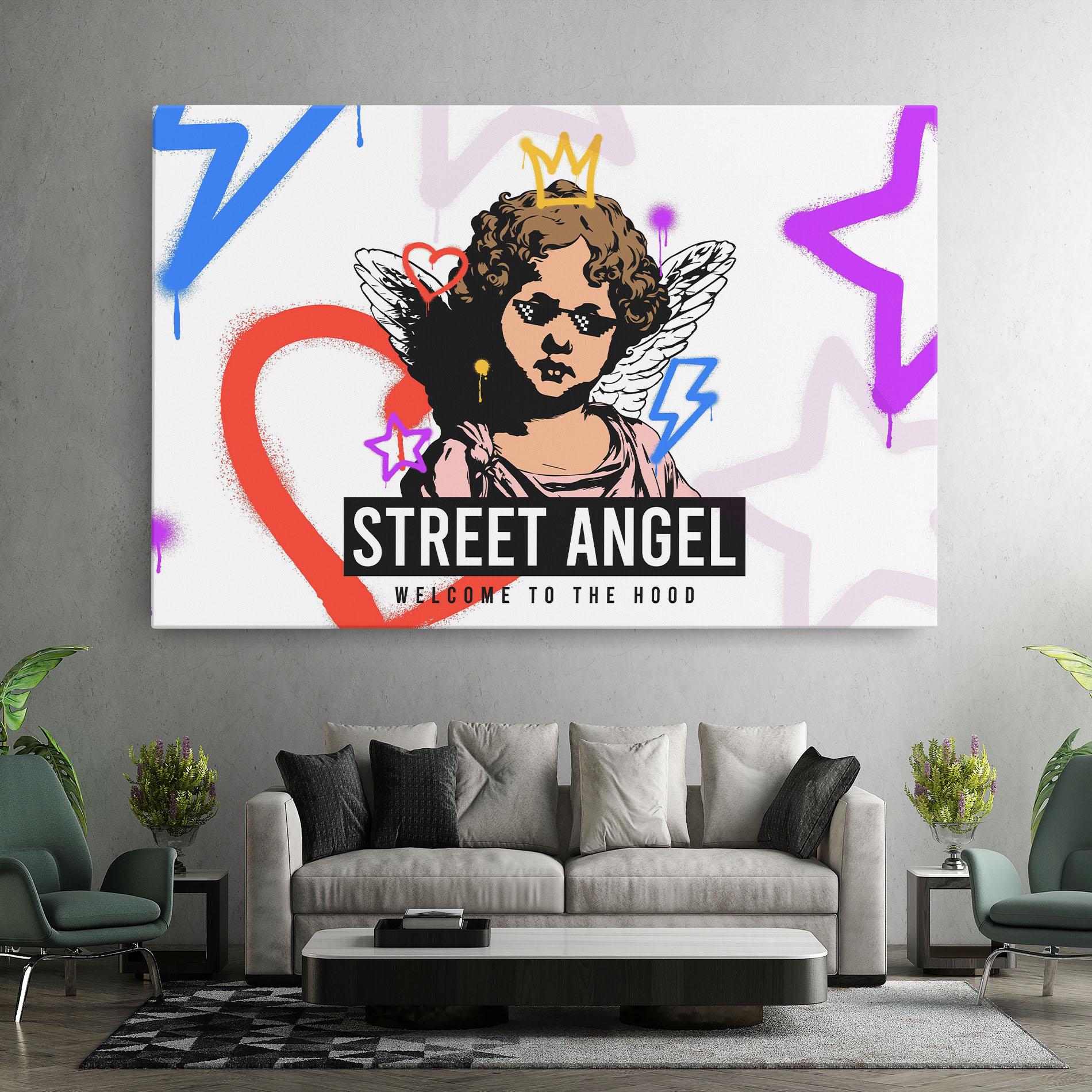 Картина на платно Hood Angel mockup 7