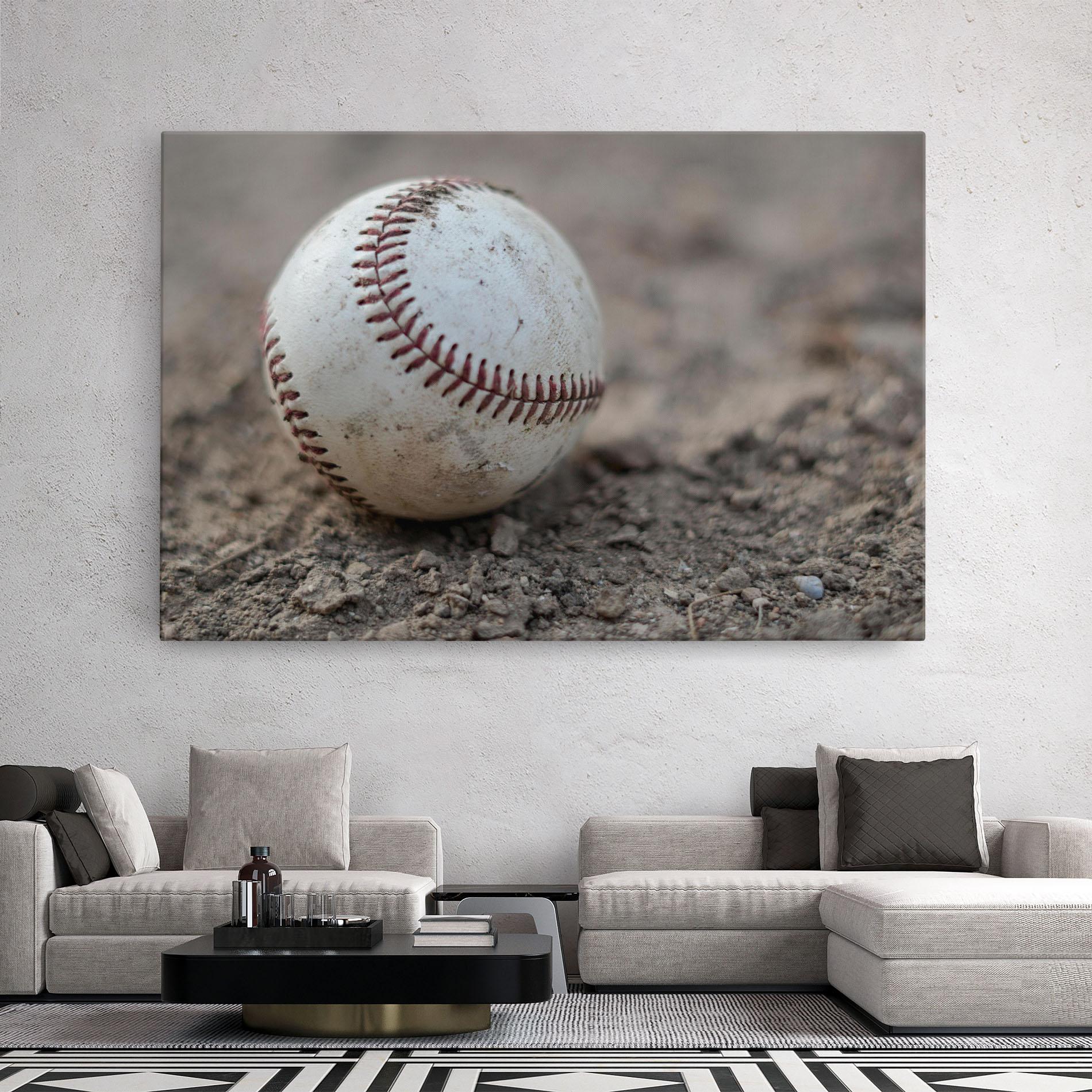Картина на платно Dusty Baseball Ball mockup 2