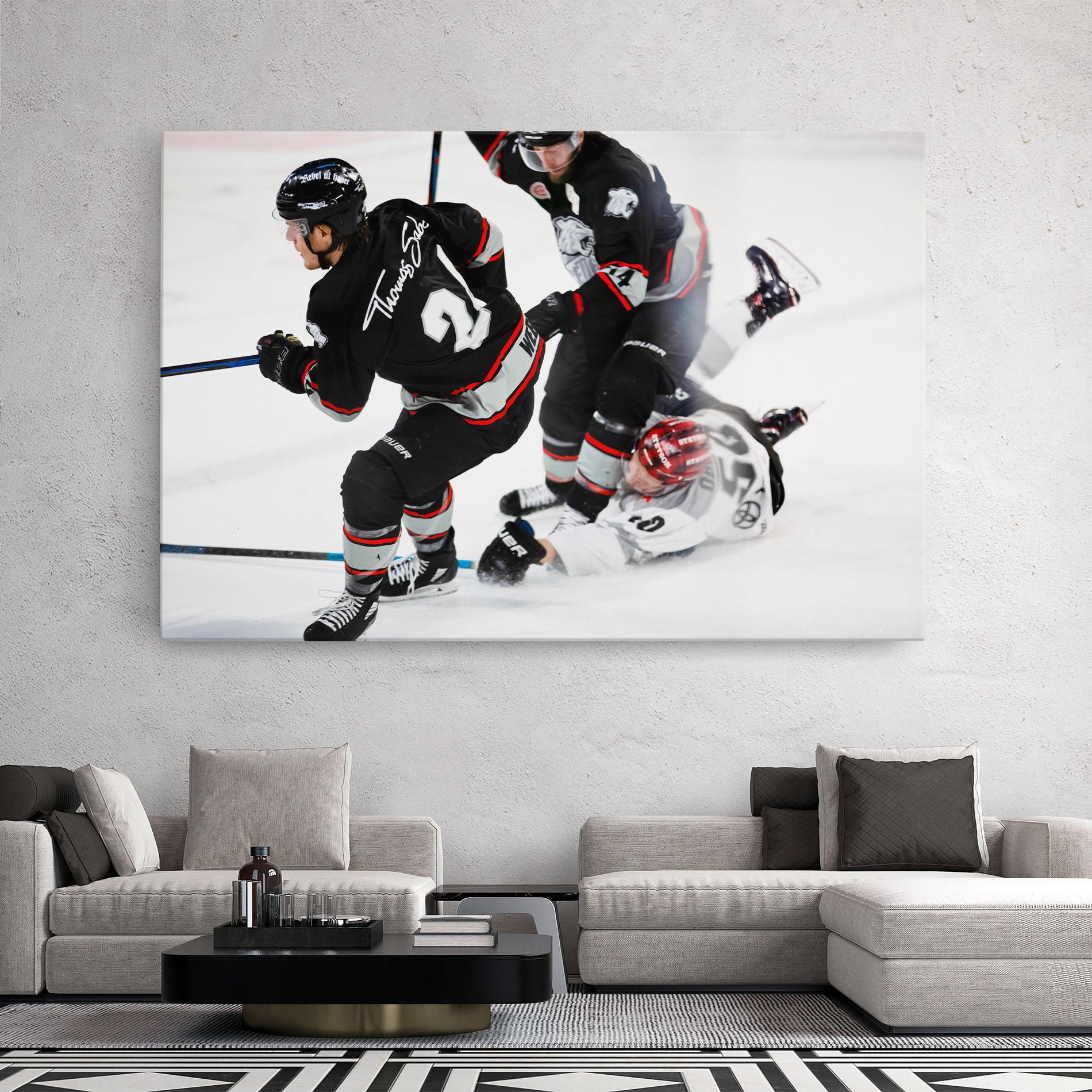 Картина на платно Breakaway Boss mockup 2