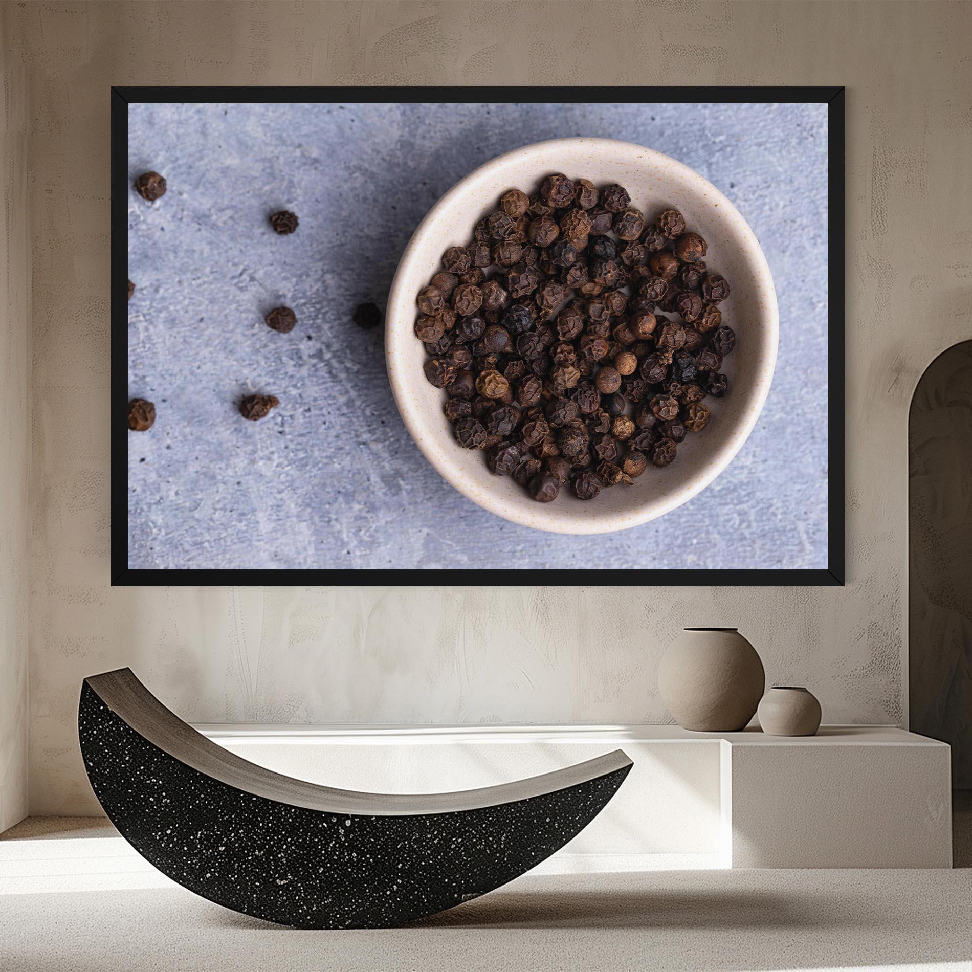 Картина на платно Black Pepper mockup 8