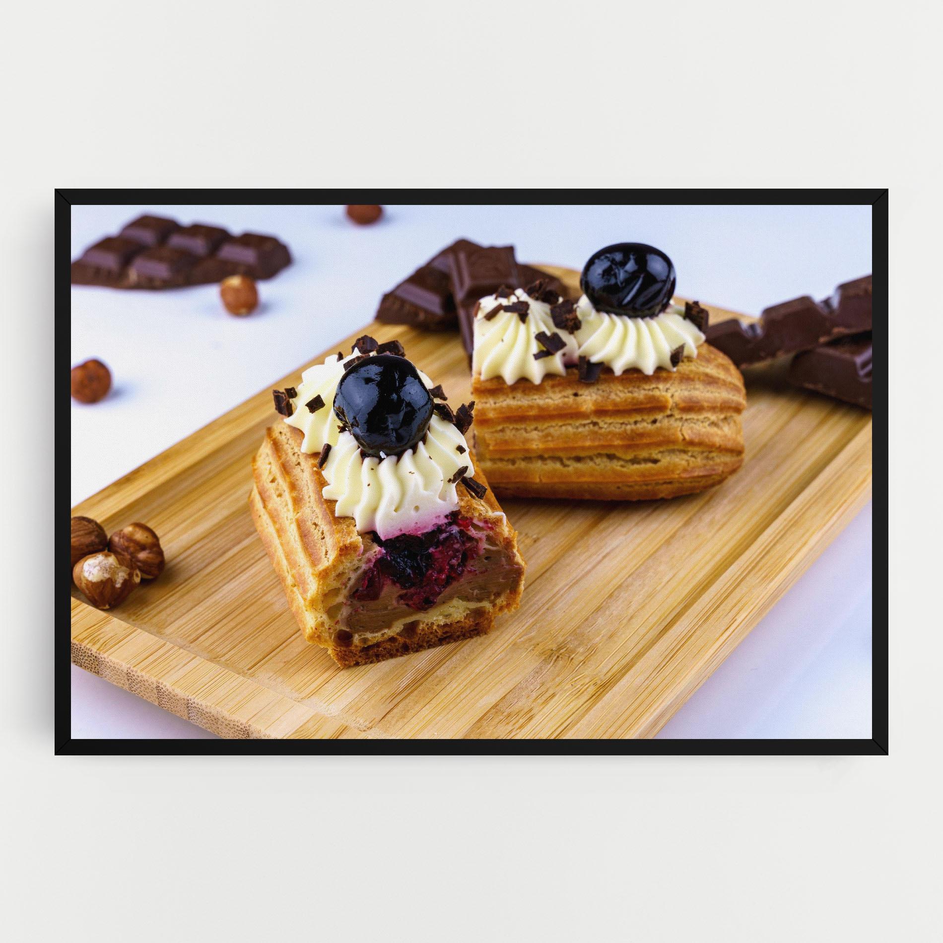 Картина на платно Blueberry Eclair mockup 0