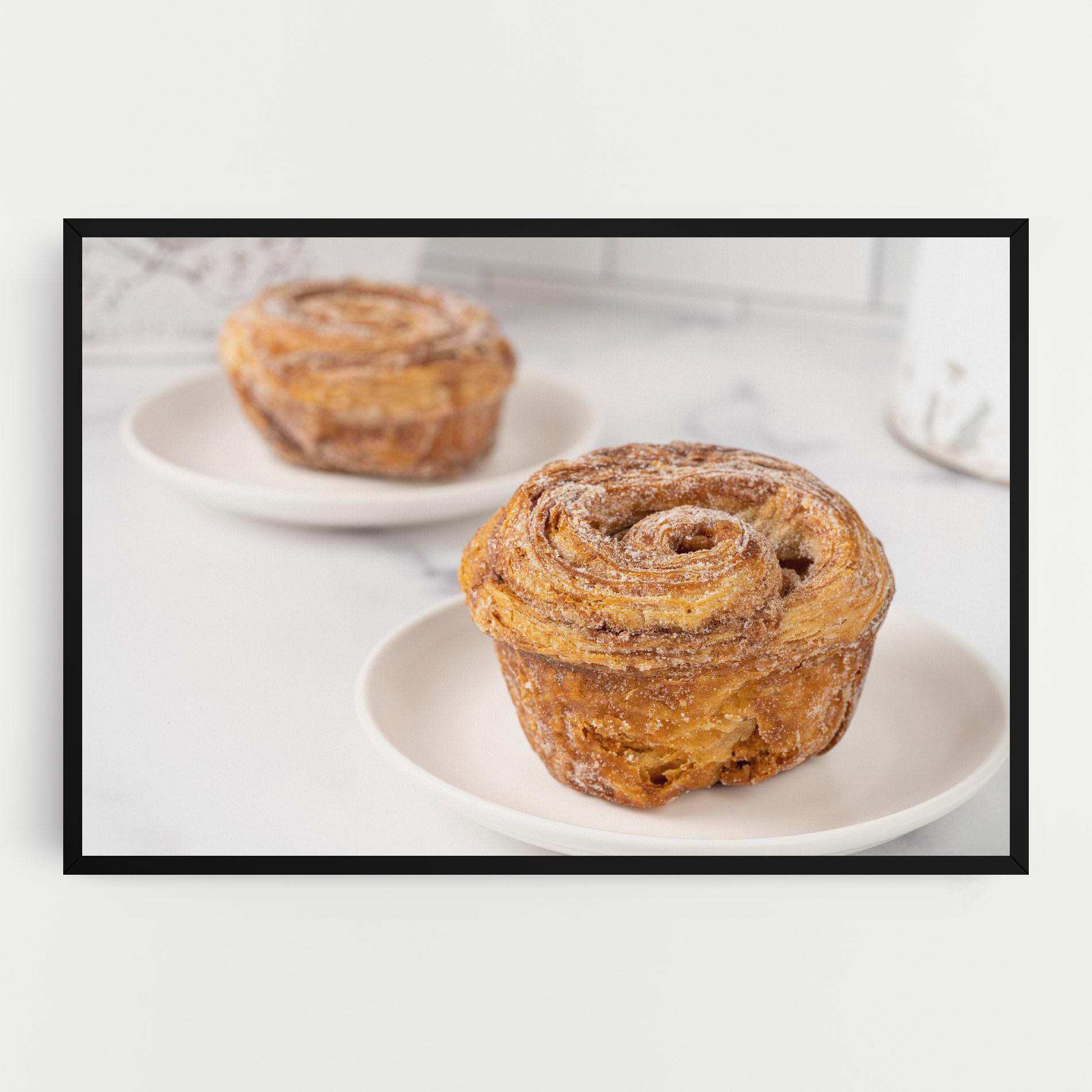 Картина на платно Cinnamon Roll mockup 0