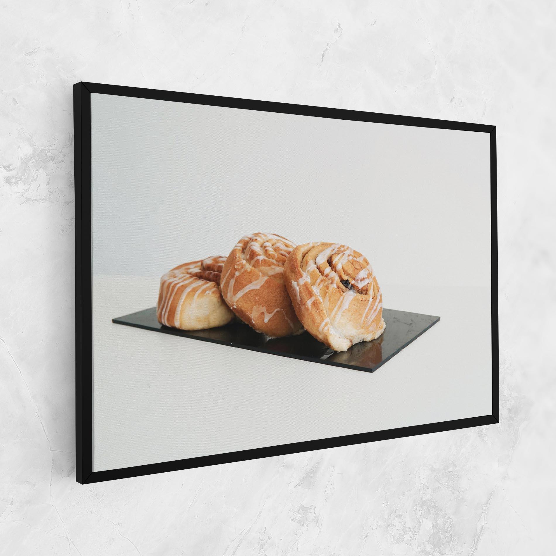 Картина на платно Cinnamon Rolls mockup 1