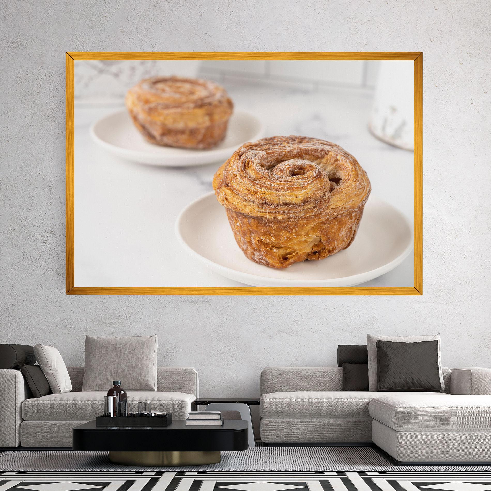 Картина на платно Cinnamon Roll mockup 2