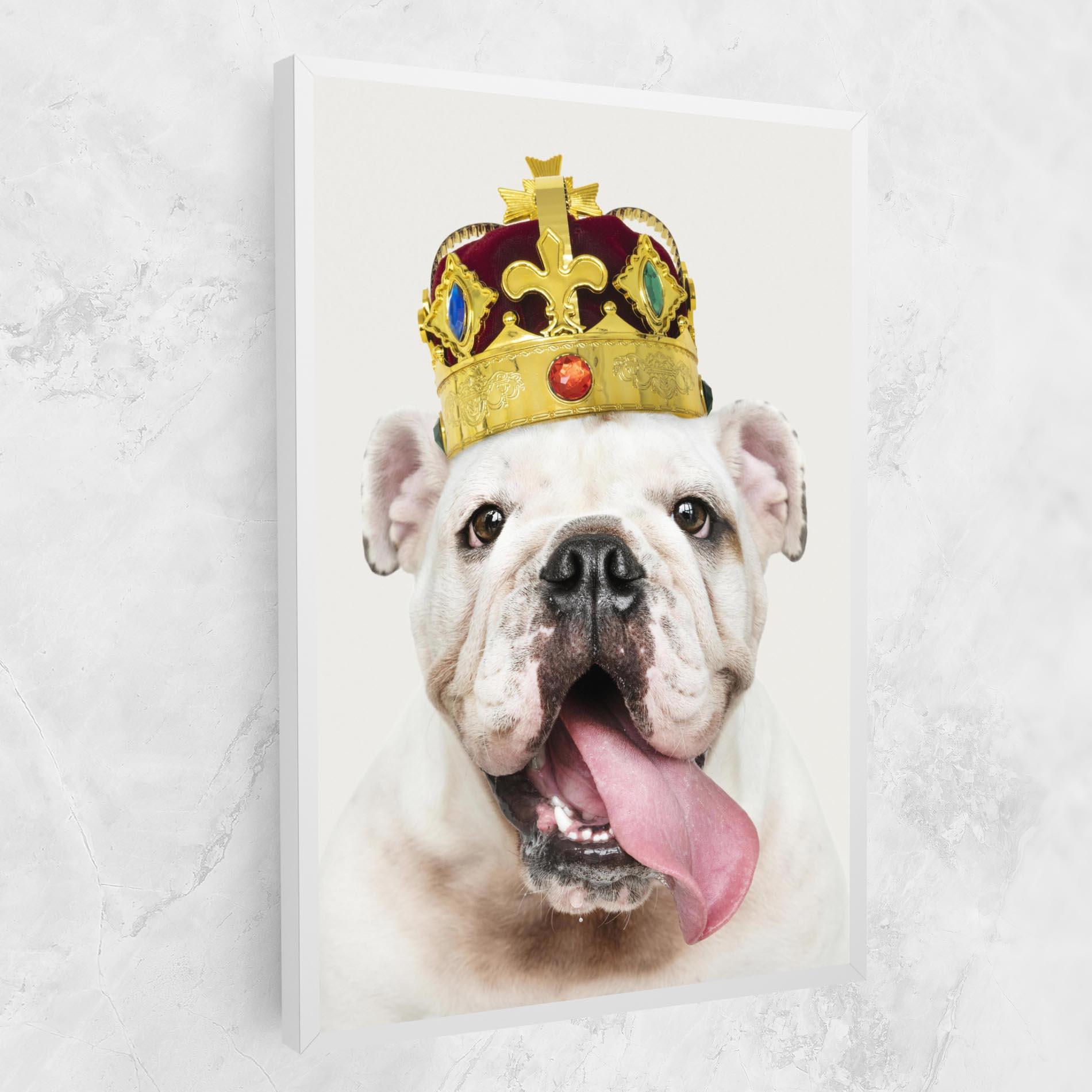 Картина на платно Bulldog Wearing Crown mockup 1