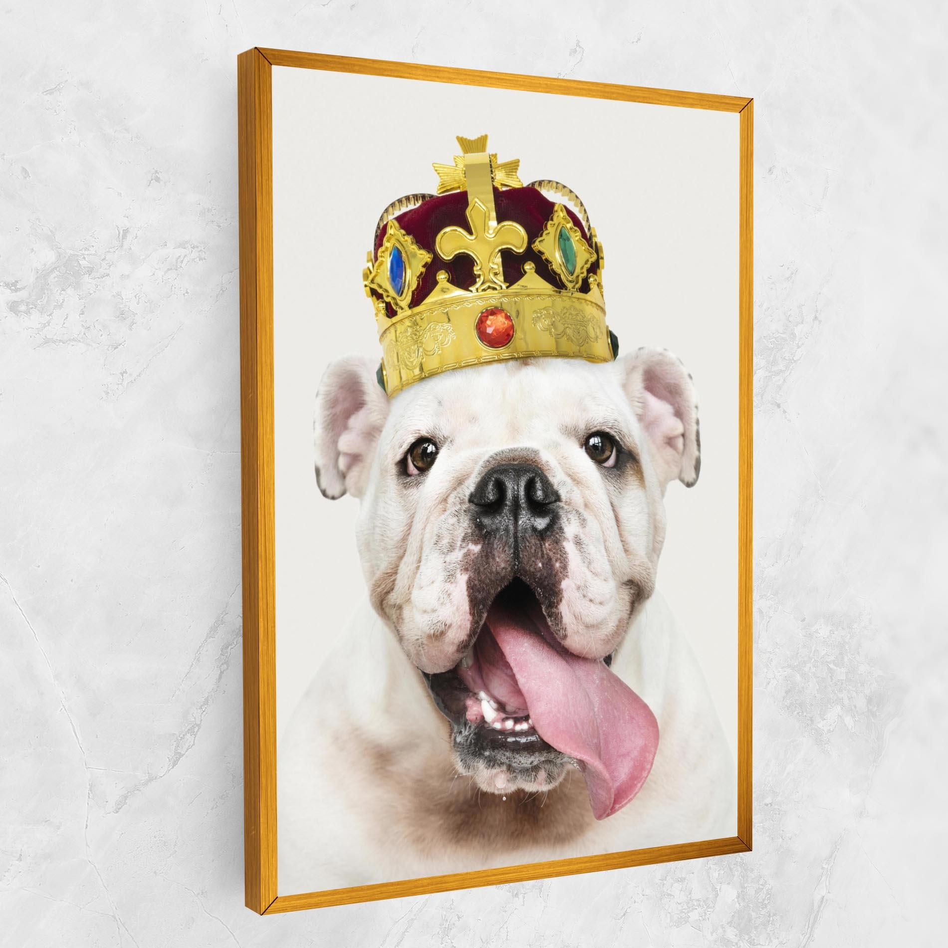 Картина на платно Bulldog Wearing Crown mockup 1