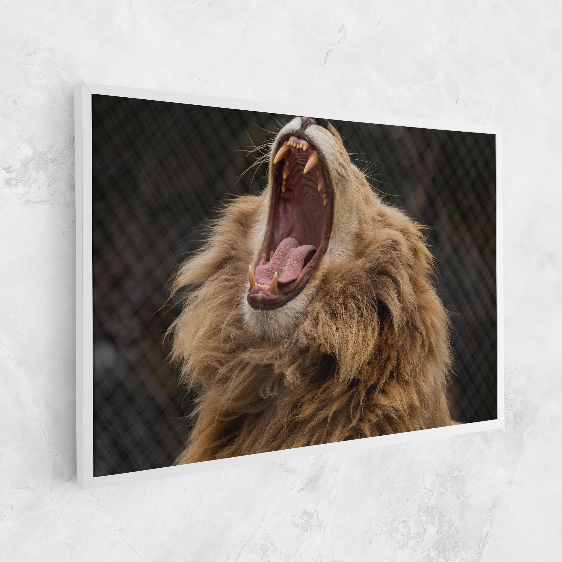 Картина на платно Angry Lion mockup 1