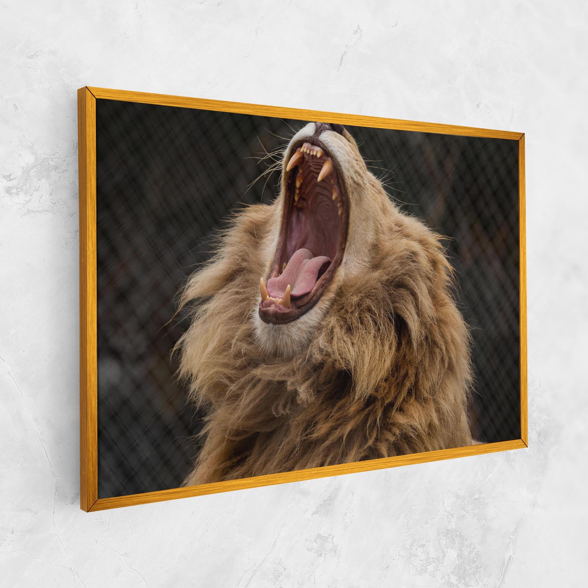 Картина на платно Angry Lion mockup 1