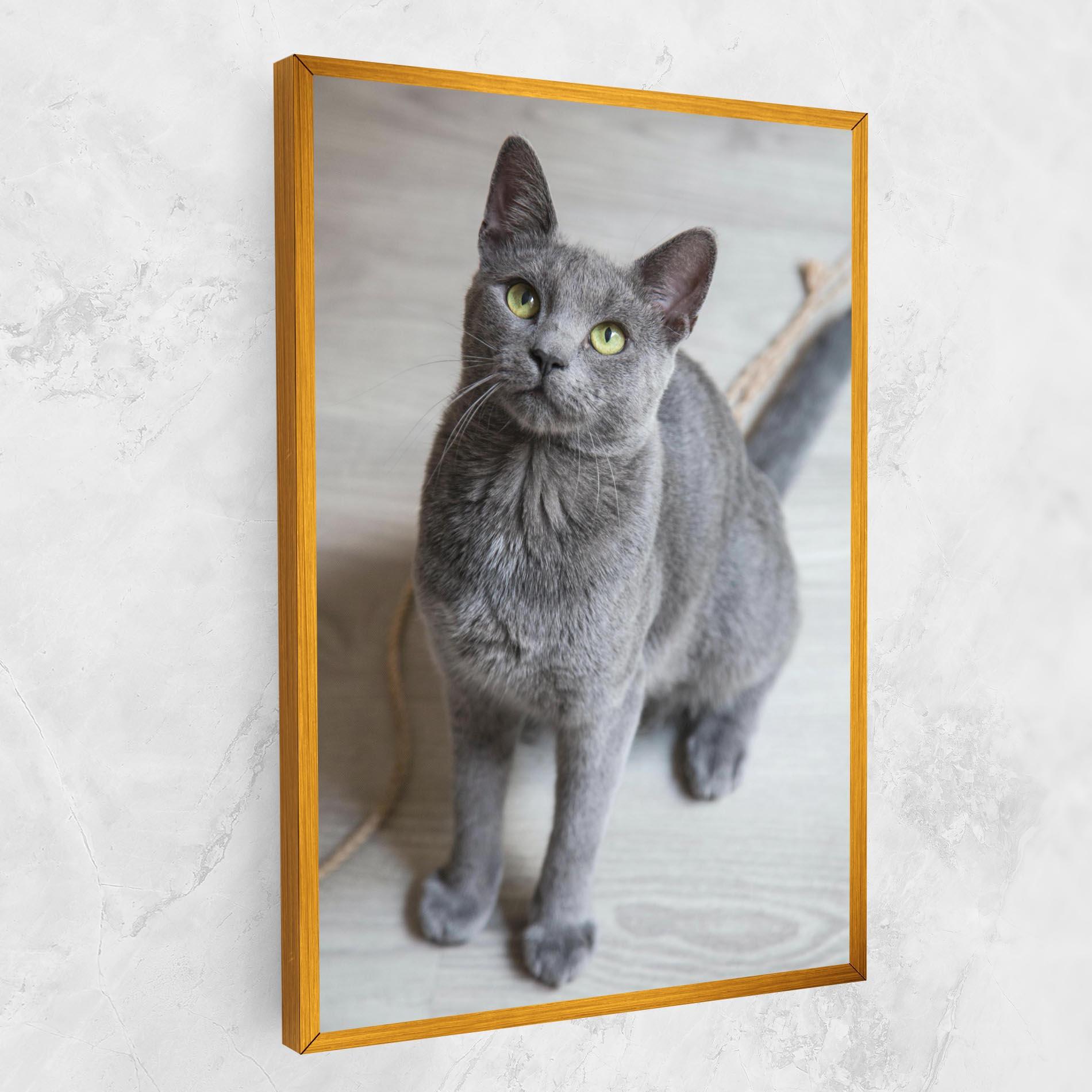 Картина на платно Grey Green Cat Eyes mockup 1