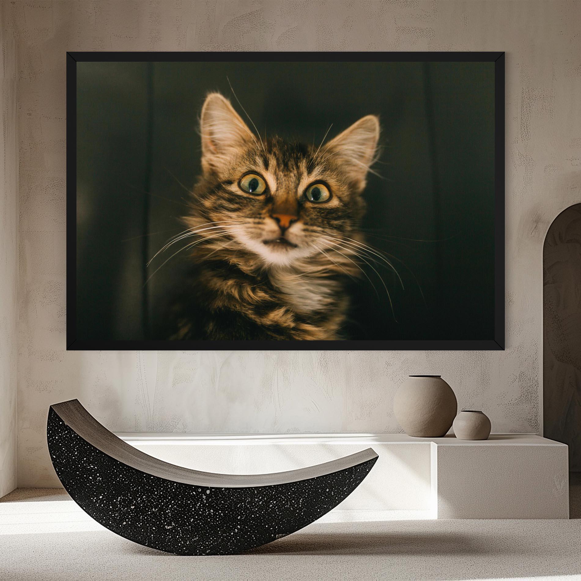 Картина на платно Amazed Cat mockup 8