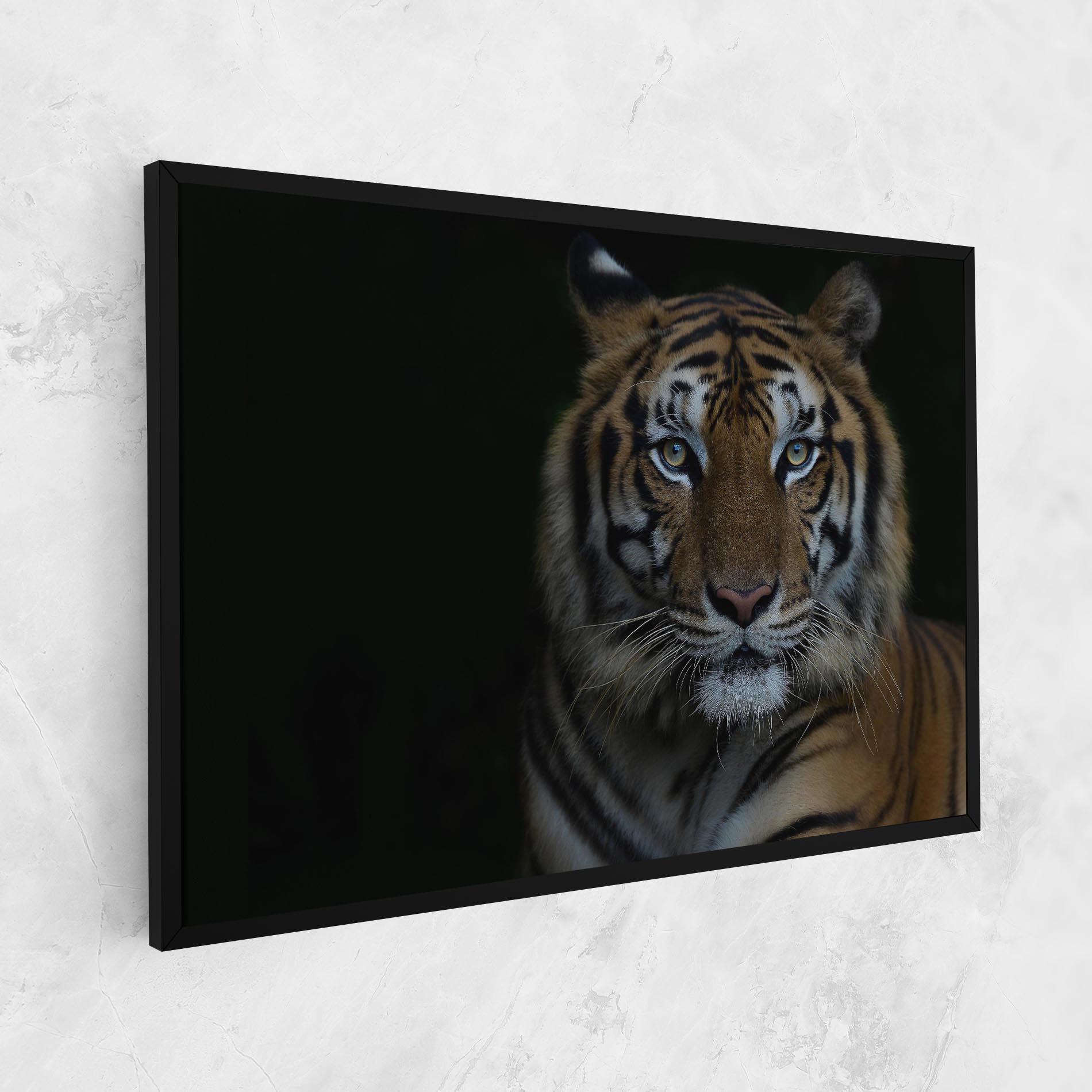 Картина на платно Close Up Tiger mockup 1