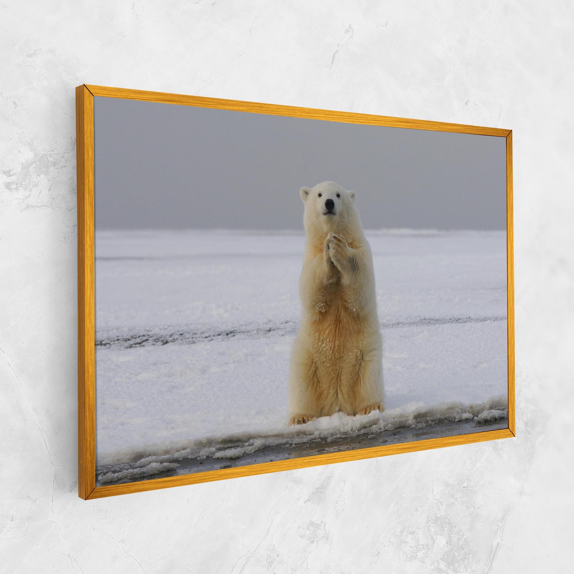 Картина на платно Icebear Praying mockup 1
