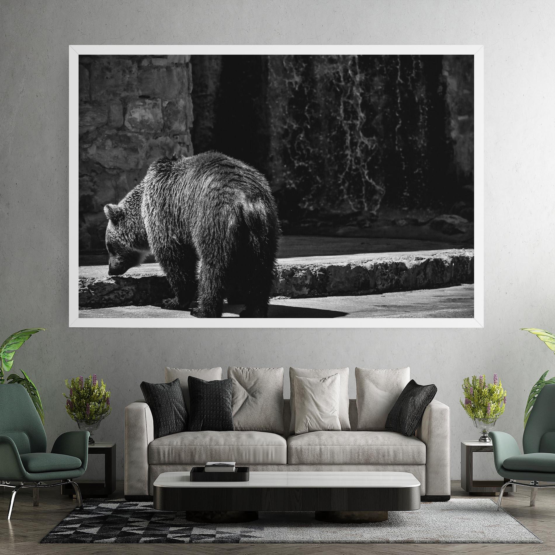 Картина на платно Grey Bear mockup 7