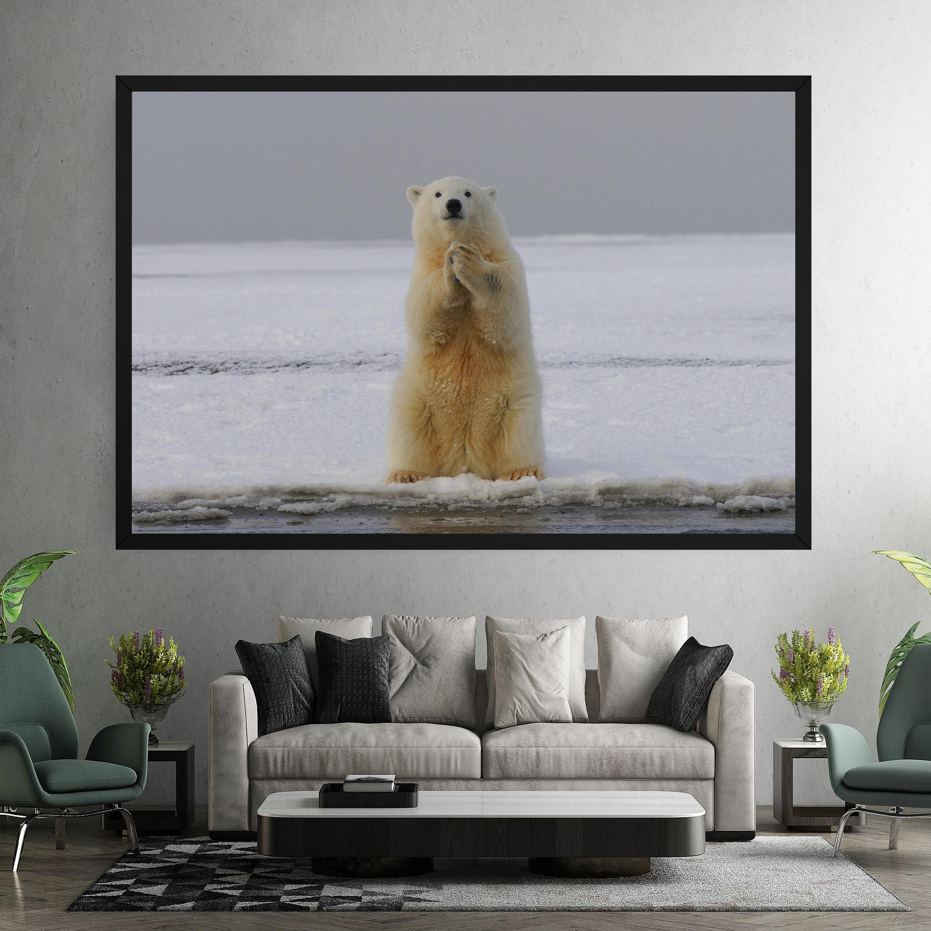 Картина на платно Icebear Praying mockup 7