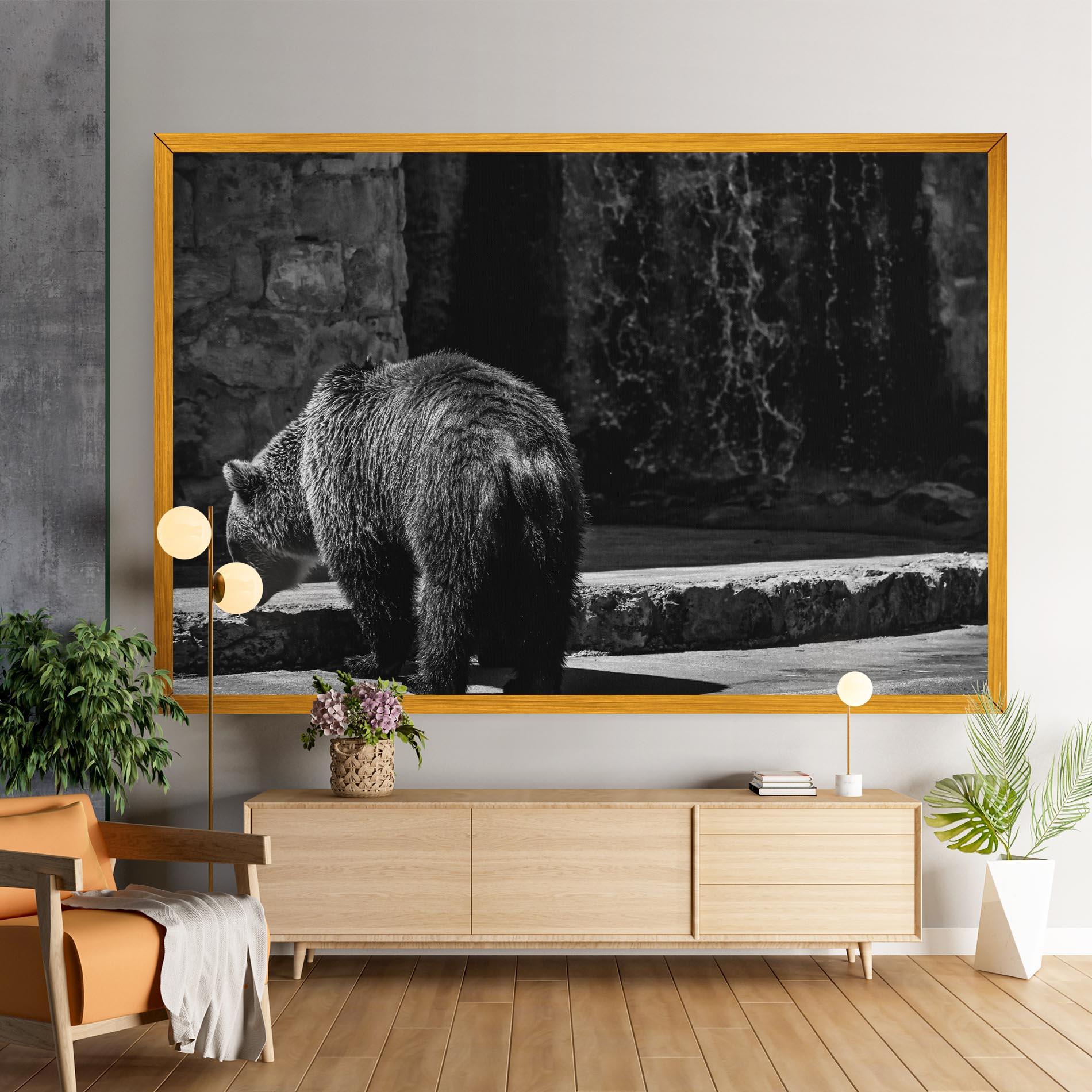 Картина на платно Grey Bear mockup 9