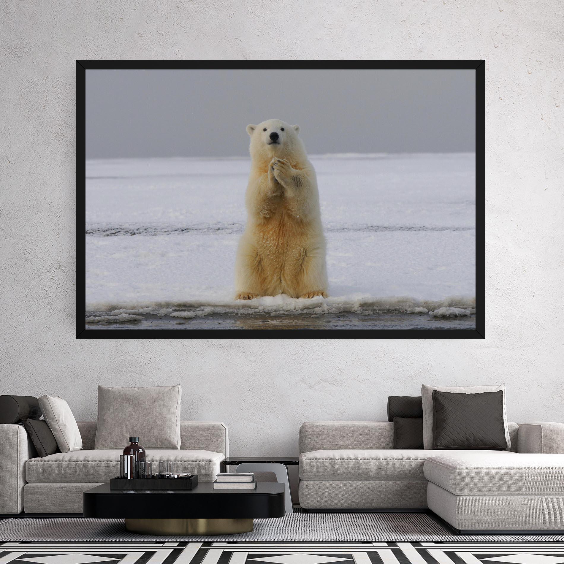 Картина на платно Icebear Praying mockup 2