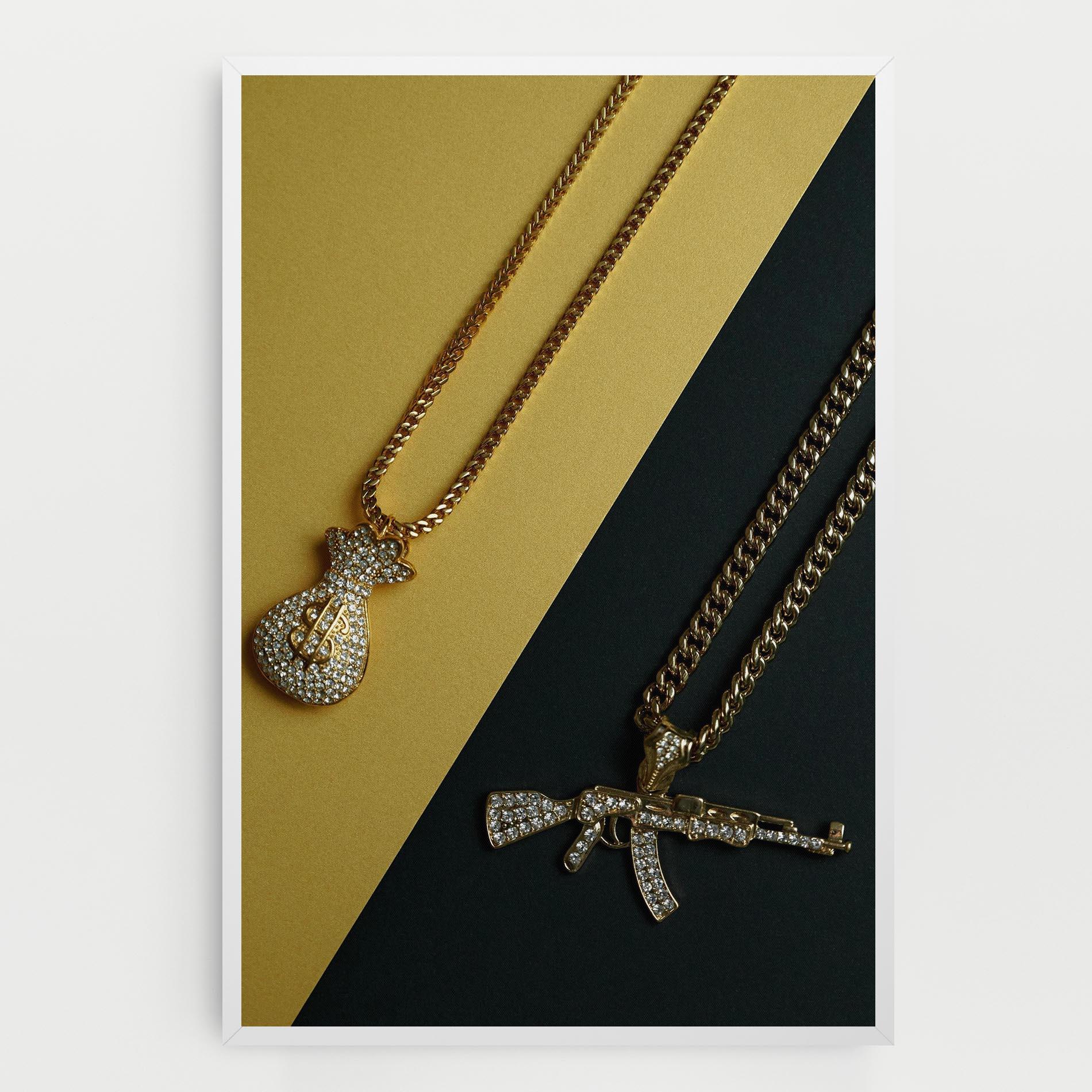 Картина на платно Gun Neckace mockup 0