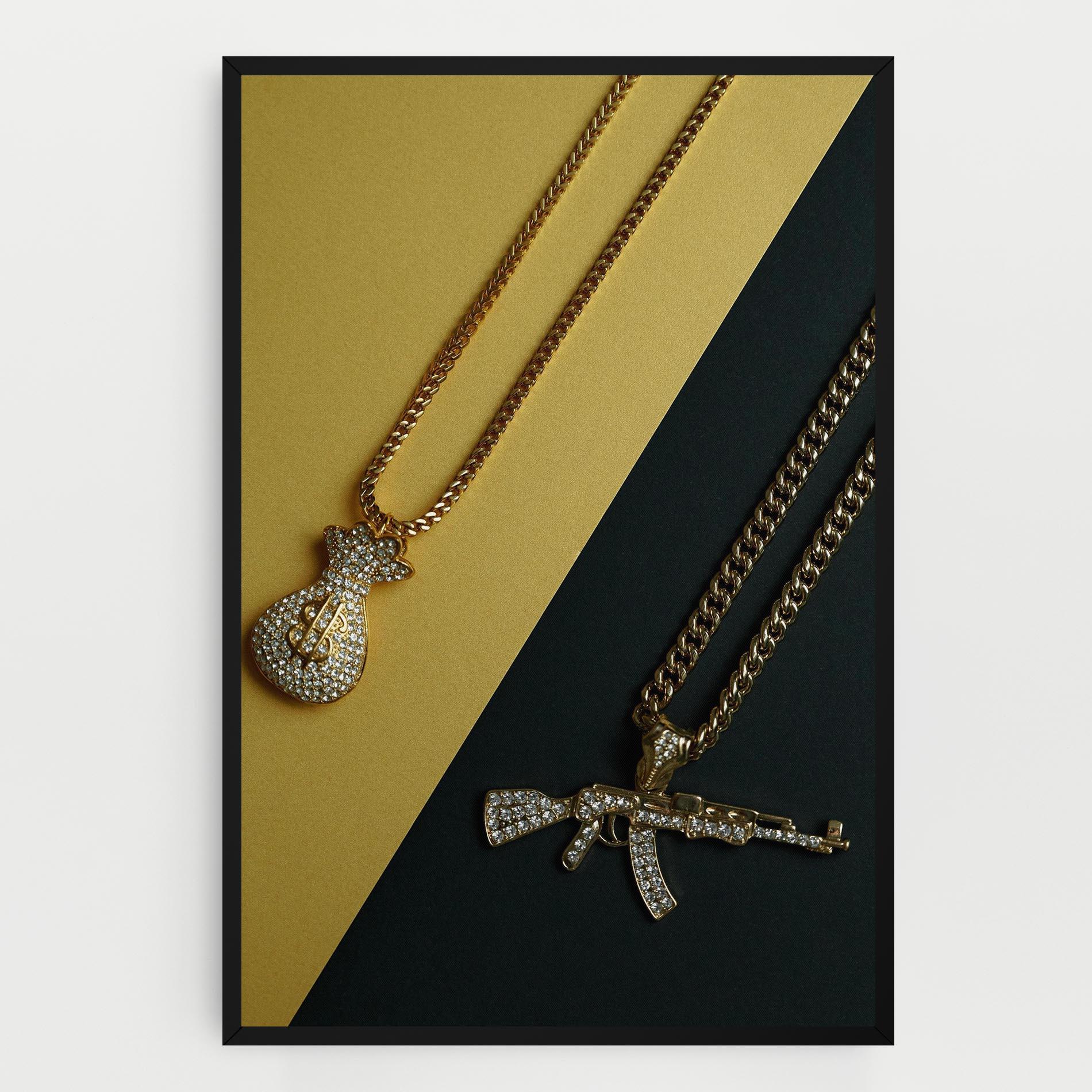 Картина на платно Gun Neckace mockup 0