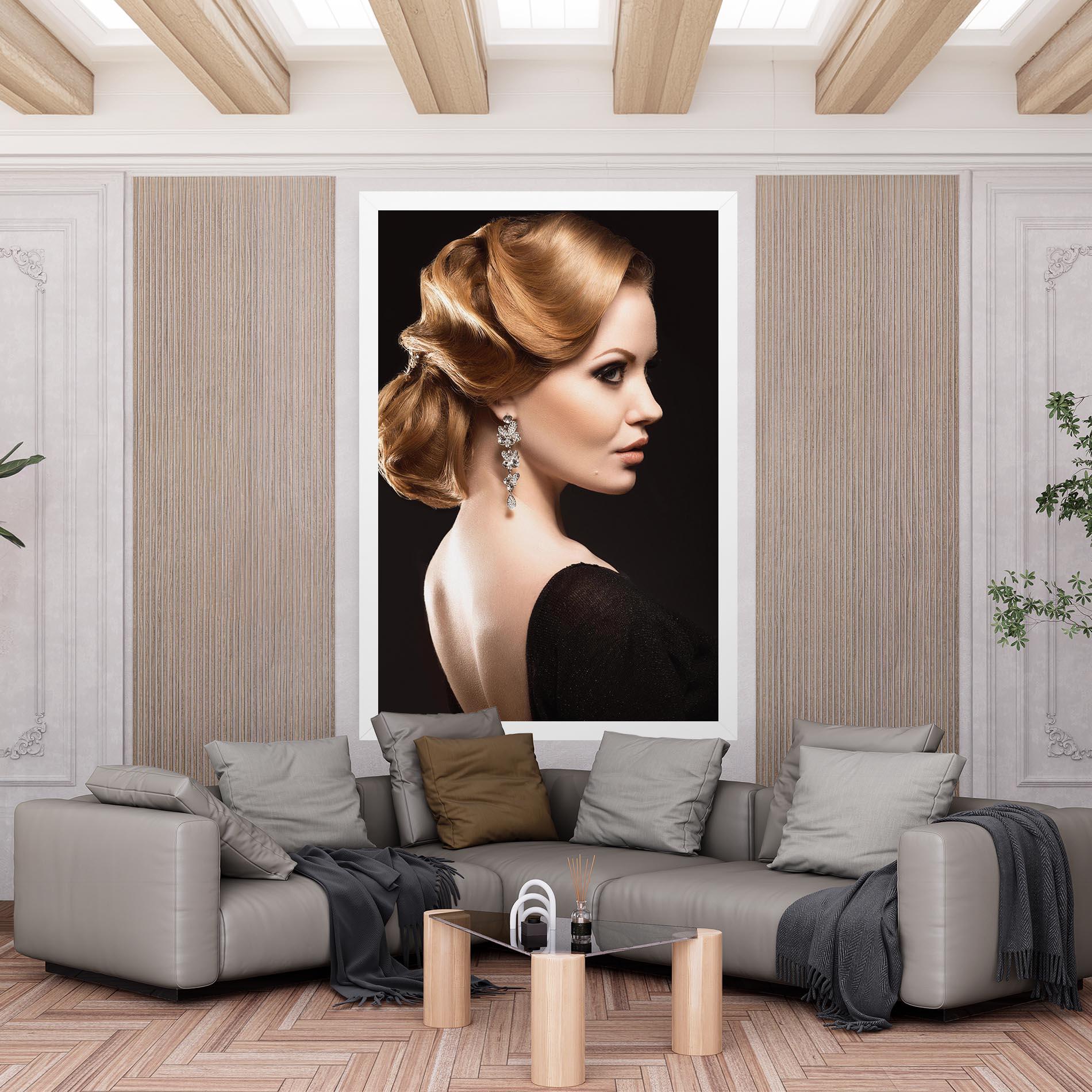 Картина на платно Elegant Earrings mockup 6