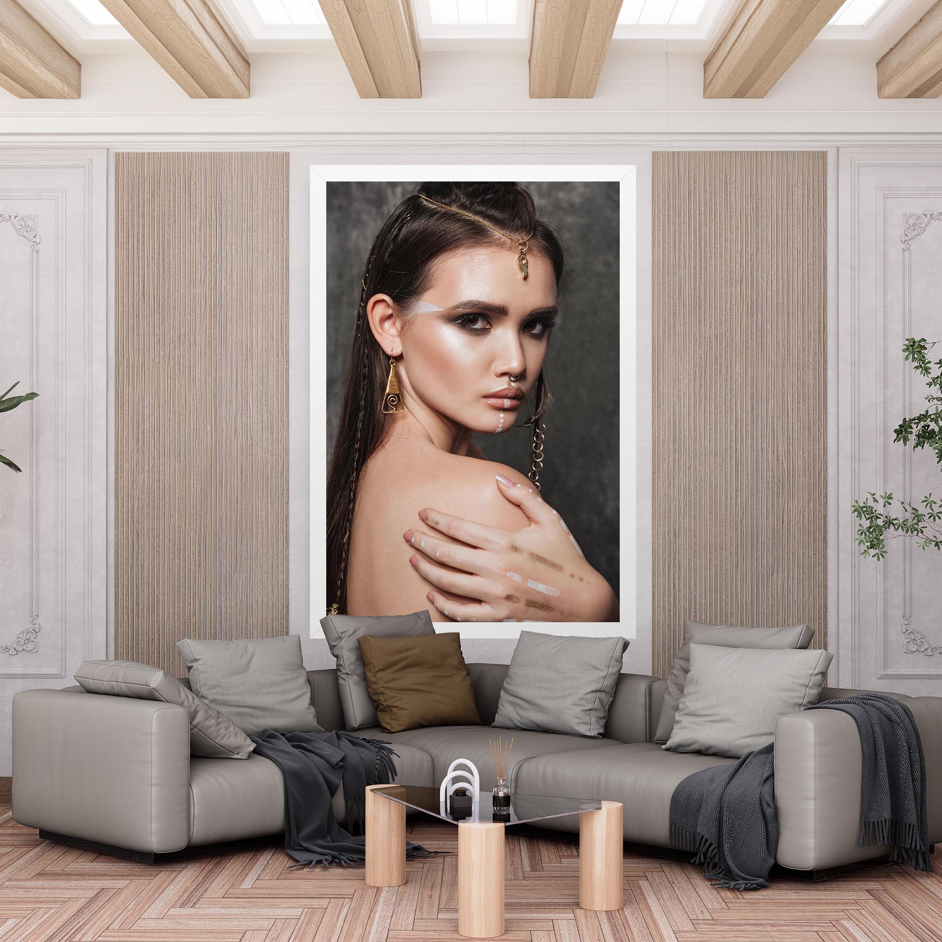 Картина на платно Gold Triangle Earring mockup 6