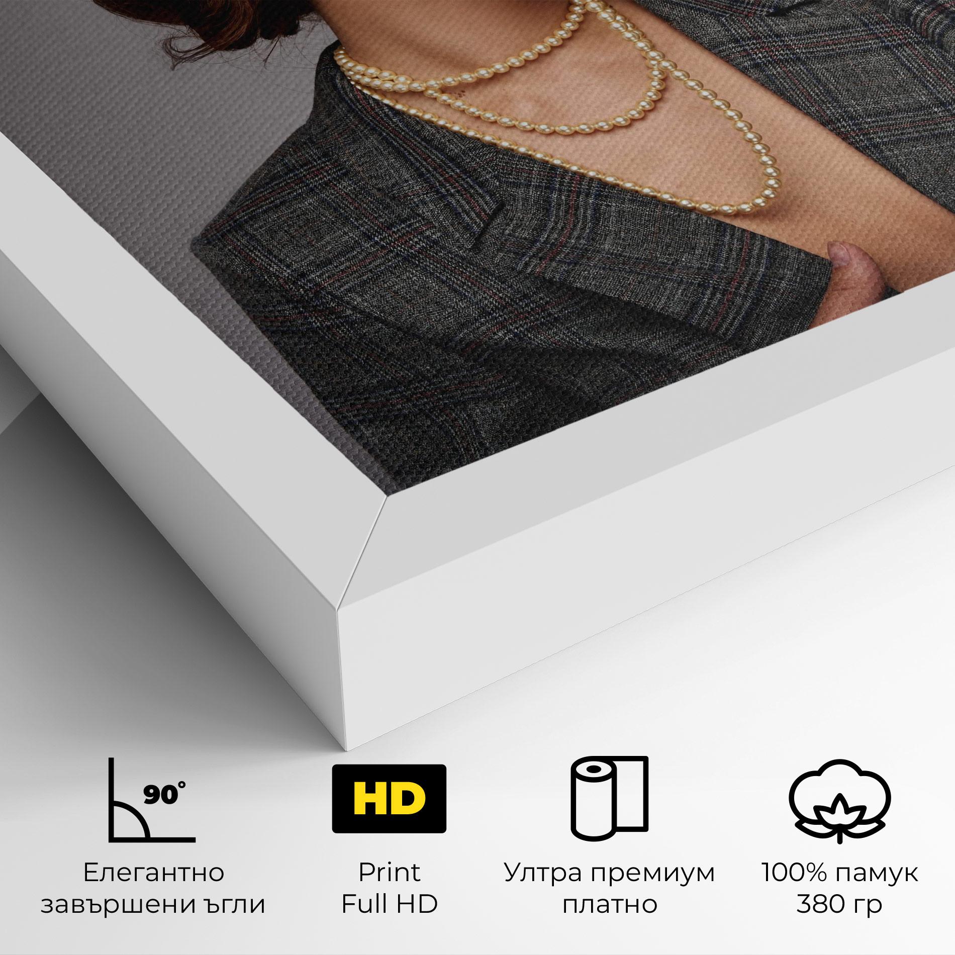 Картина на платно Gold Pearls mockup 4