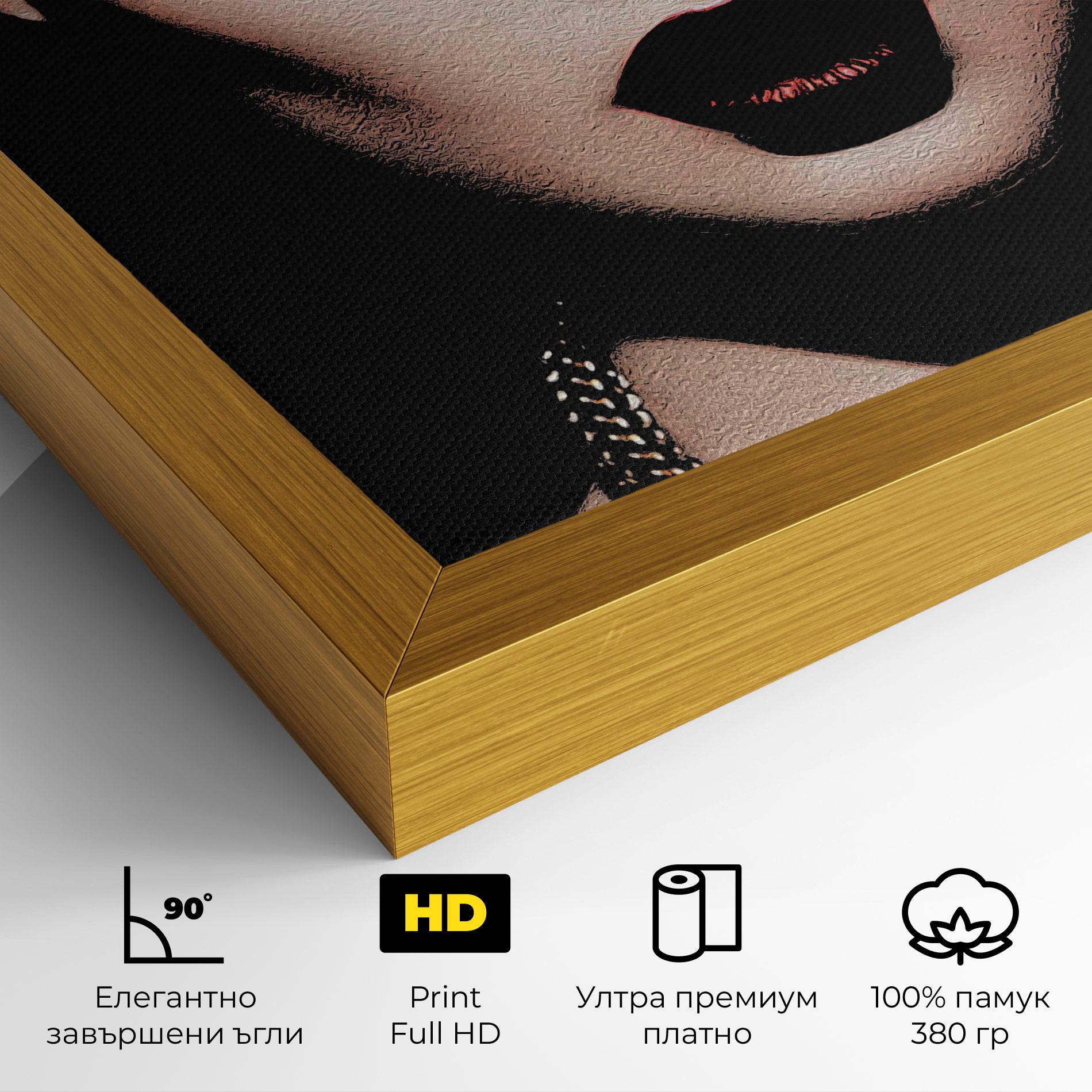 Картина на платно Gold Necklace mockup 4