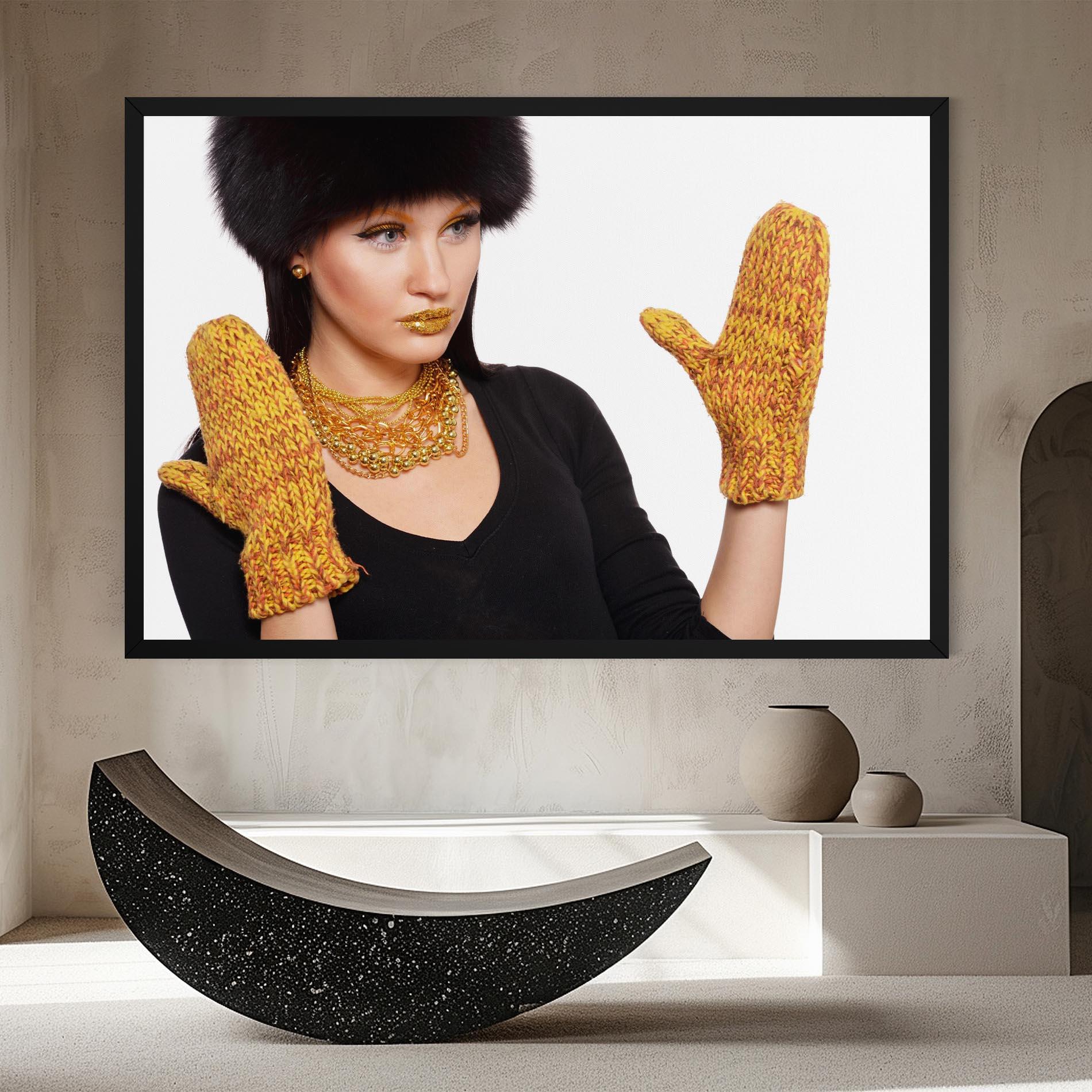 Картина на платно Gold Accessories mockup 8