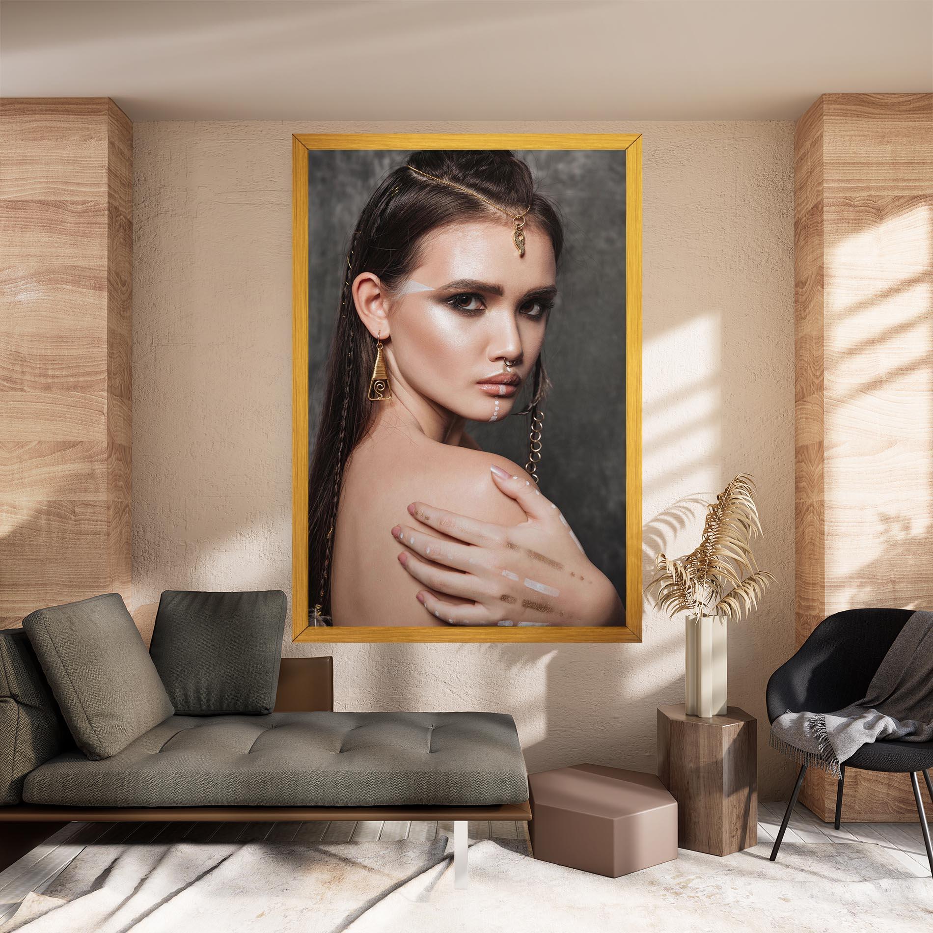 Картина на платно Gold Triangle Earring mockup 8