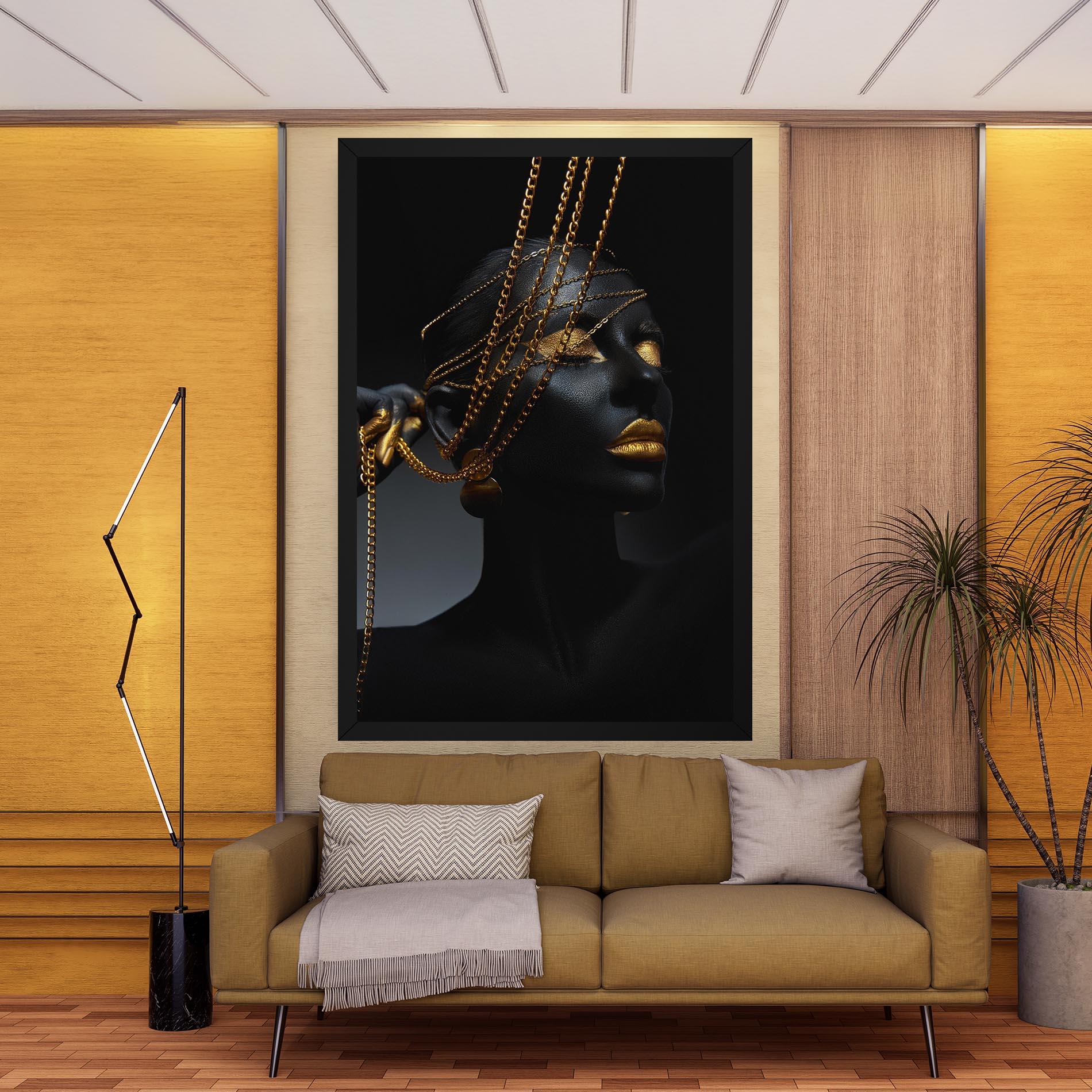 Картина на платно Pretty Gold Chain mockup 9